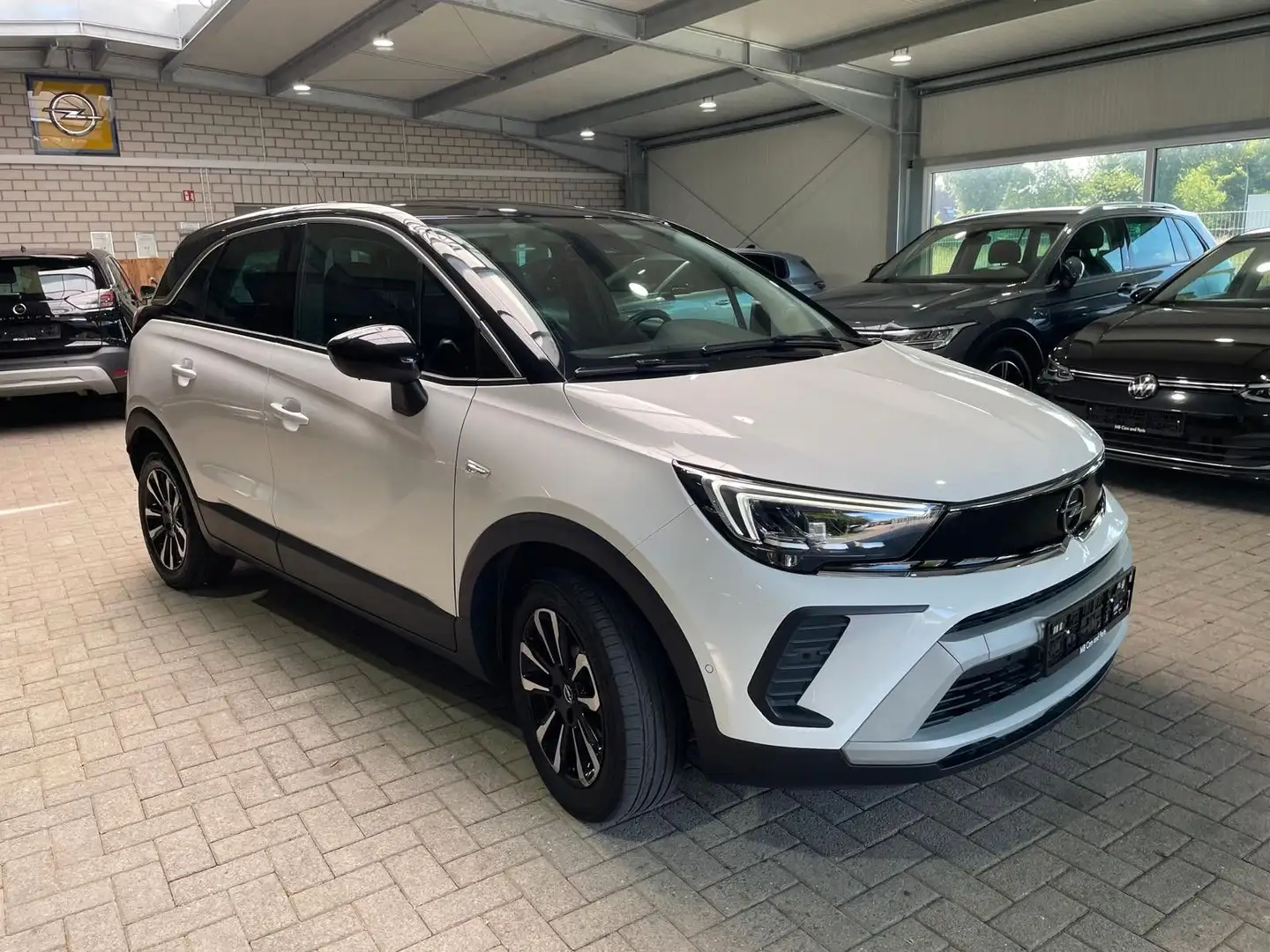 Opel Crossland X 1.2 Turbo Elegance RFK LED PDC Navi Weiß - 2