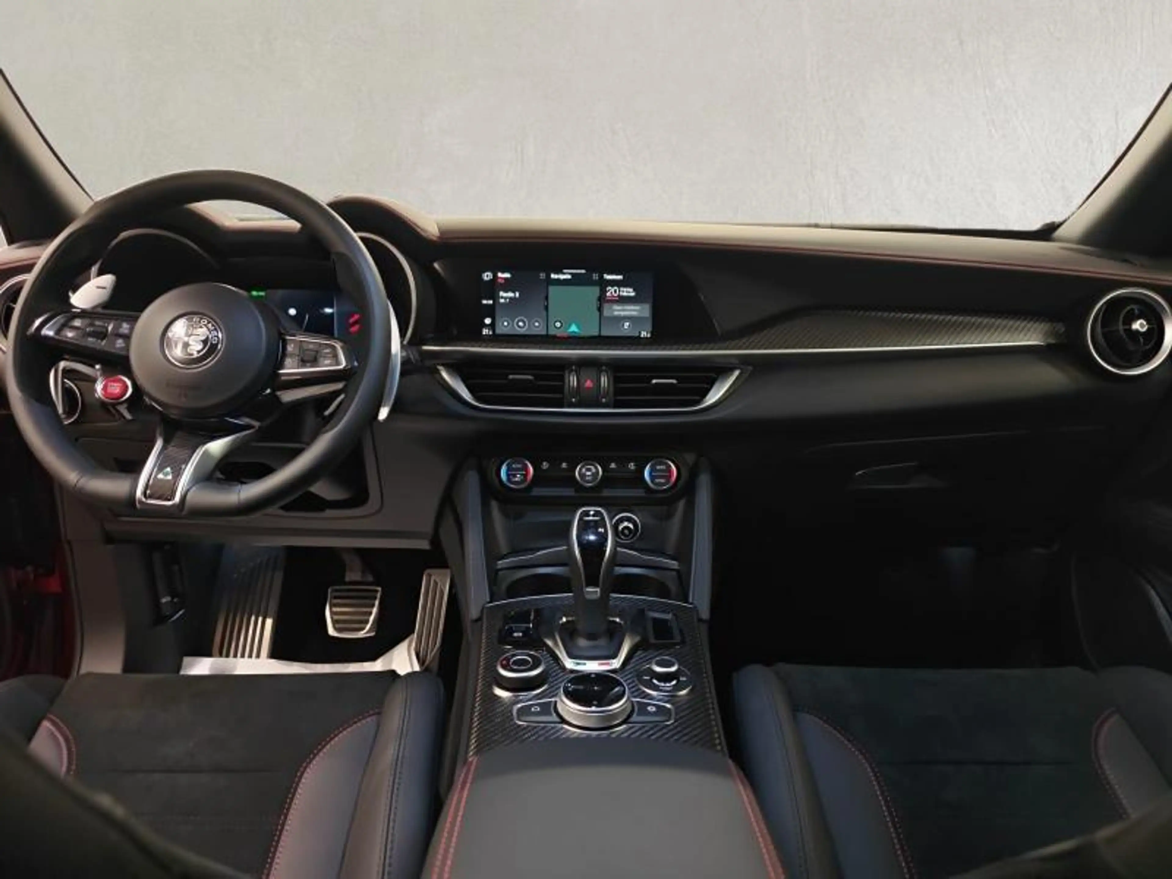Alfa Romeo Stelvio Quadrifoglio Collezione 05 di 63 — photo 12