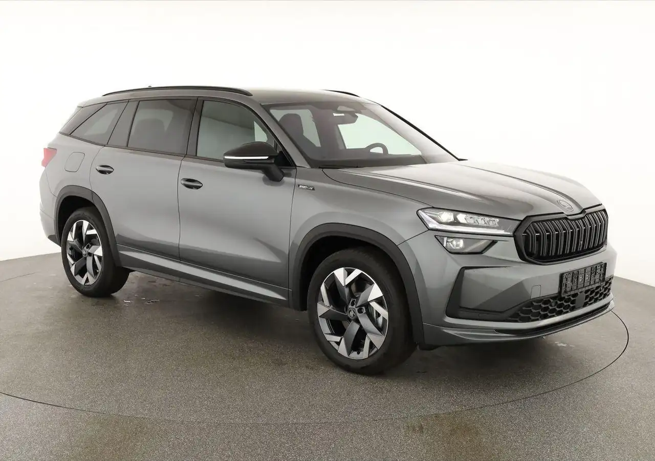 Skoda Kodiaq 1.5 TSI mHEV 110 kW Sportline DSG Sportline, AH... — photo 1 of 40