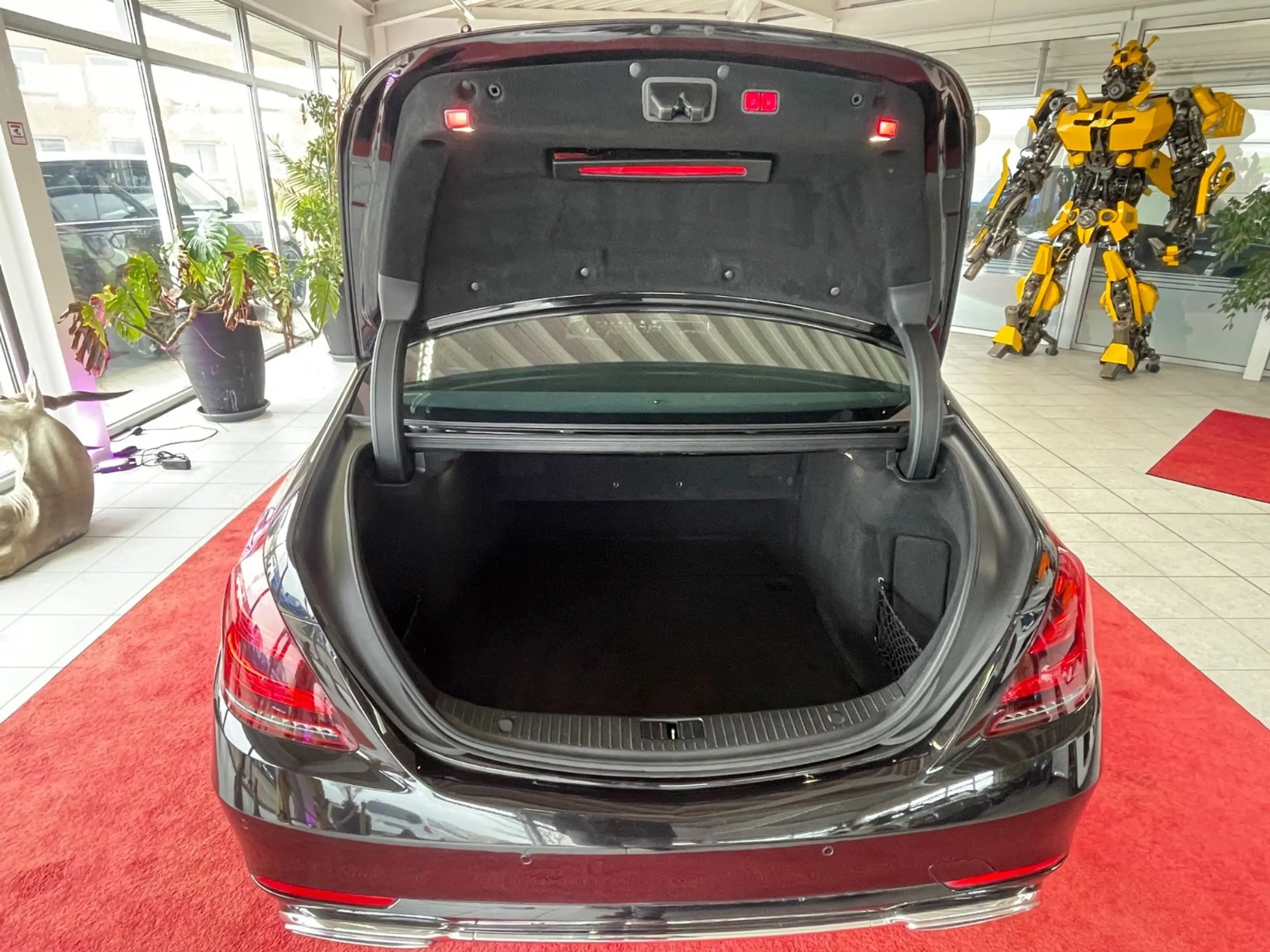 Mercedes-Benz S 350 S Limousine 4Matic Leder SHD — photo 9