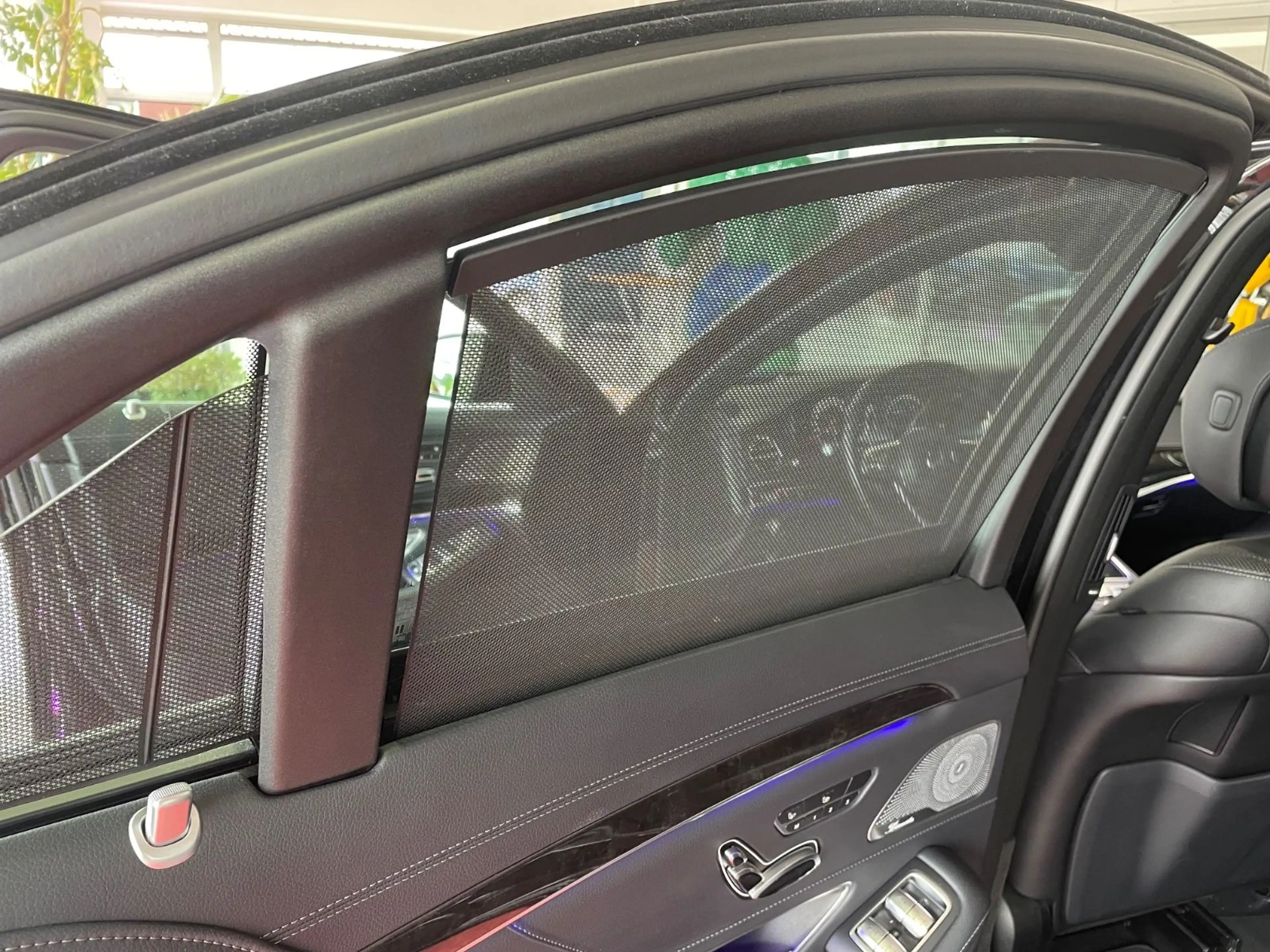 Mercedes-Benz S 350 S Limousine 4Matic Leder SHD — photo 12