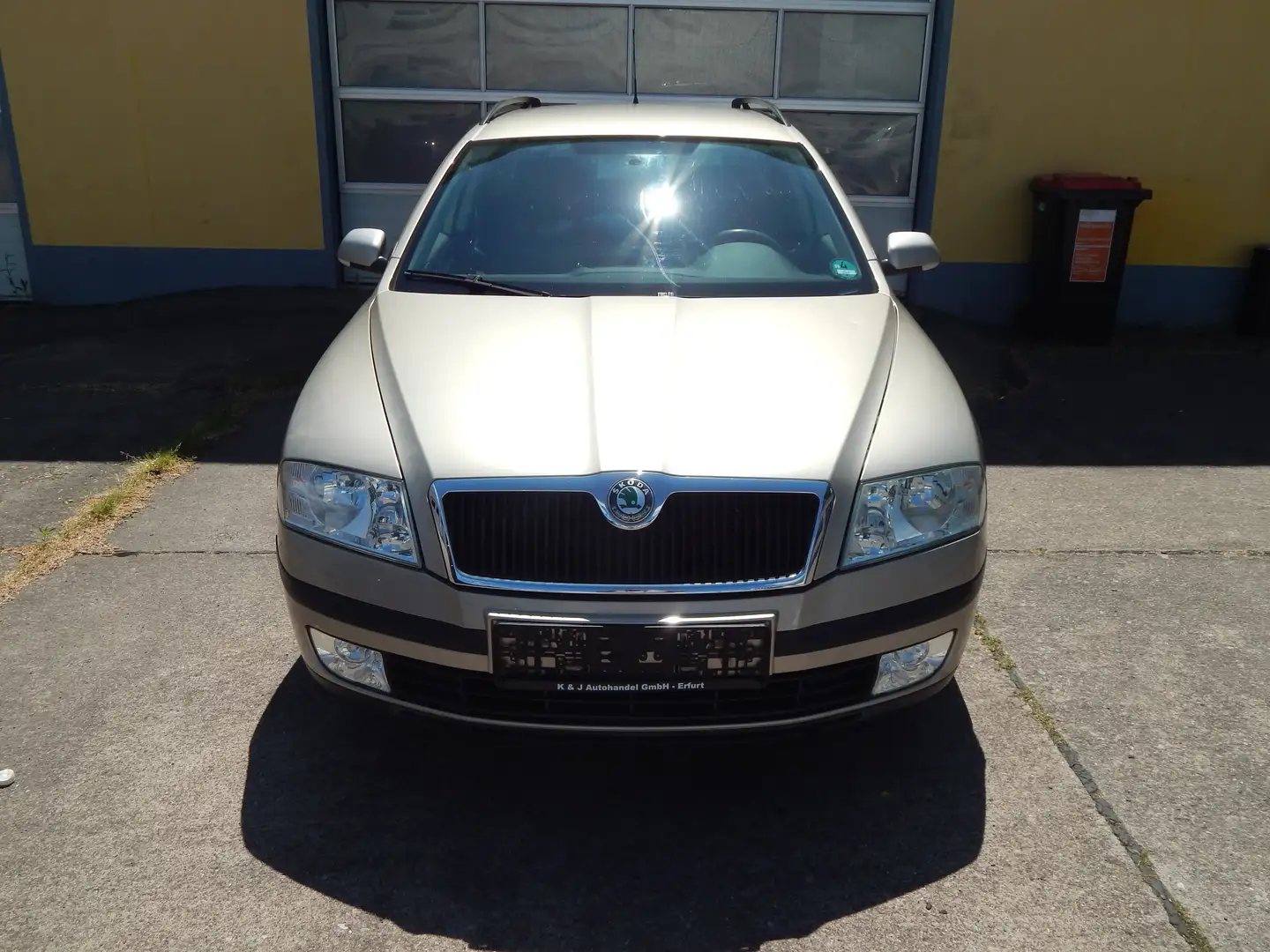Skoda Octavia Ambiente*KLIMA*TÜV*133 TKM*PDC*1.HAND* Beige - 2