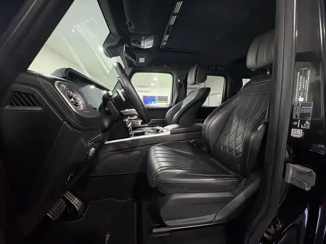 Mercedes-Benz G-Class view 9