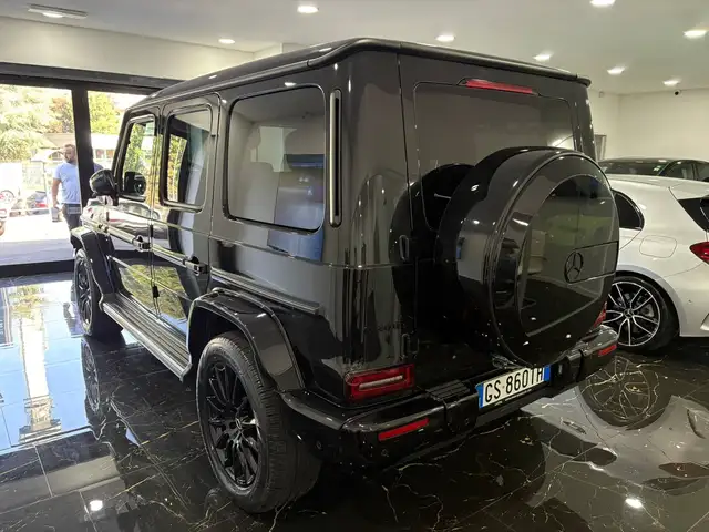 Mercedes-Benz G-Class view 4