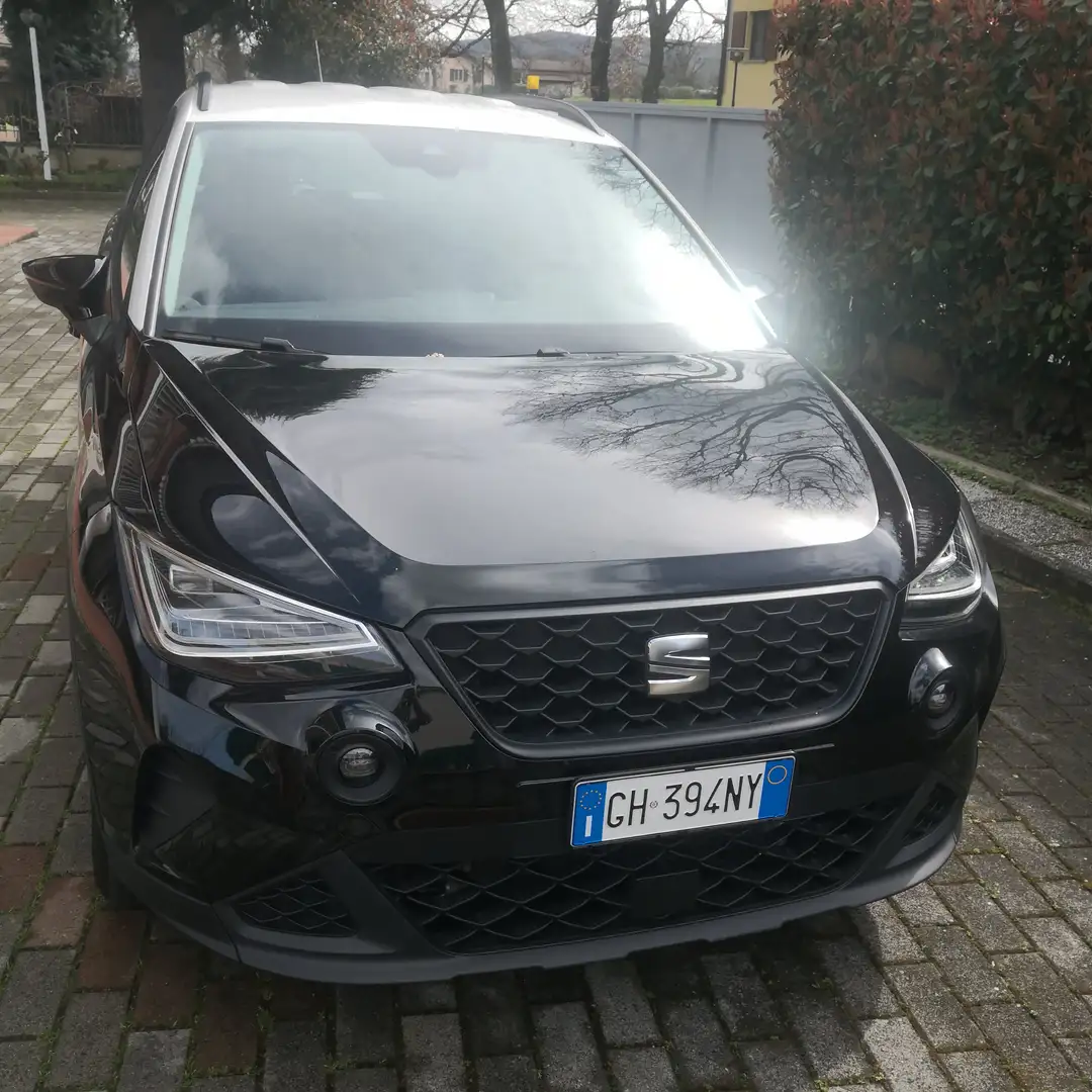 SEAT Arona Arona 1.0 tgi Style 90cv METANO Zwart - 1