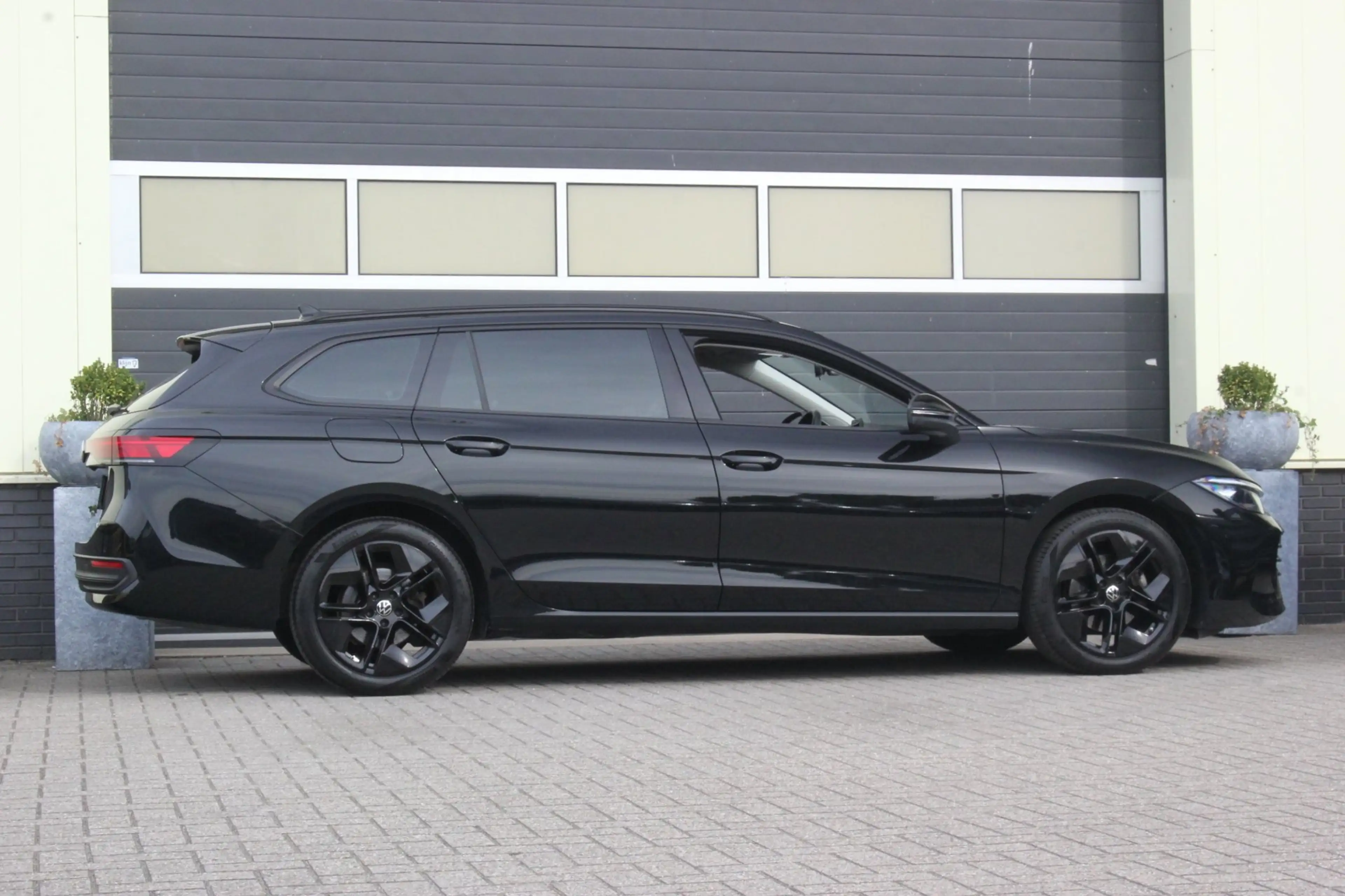 Volkswagen Passat Variant 1.5 eTSI Business | Camera | Carplay | — photo 22