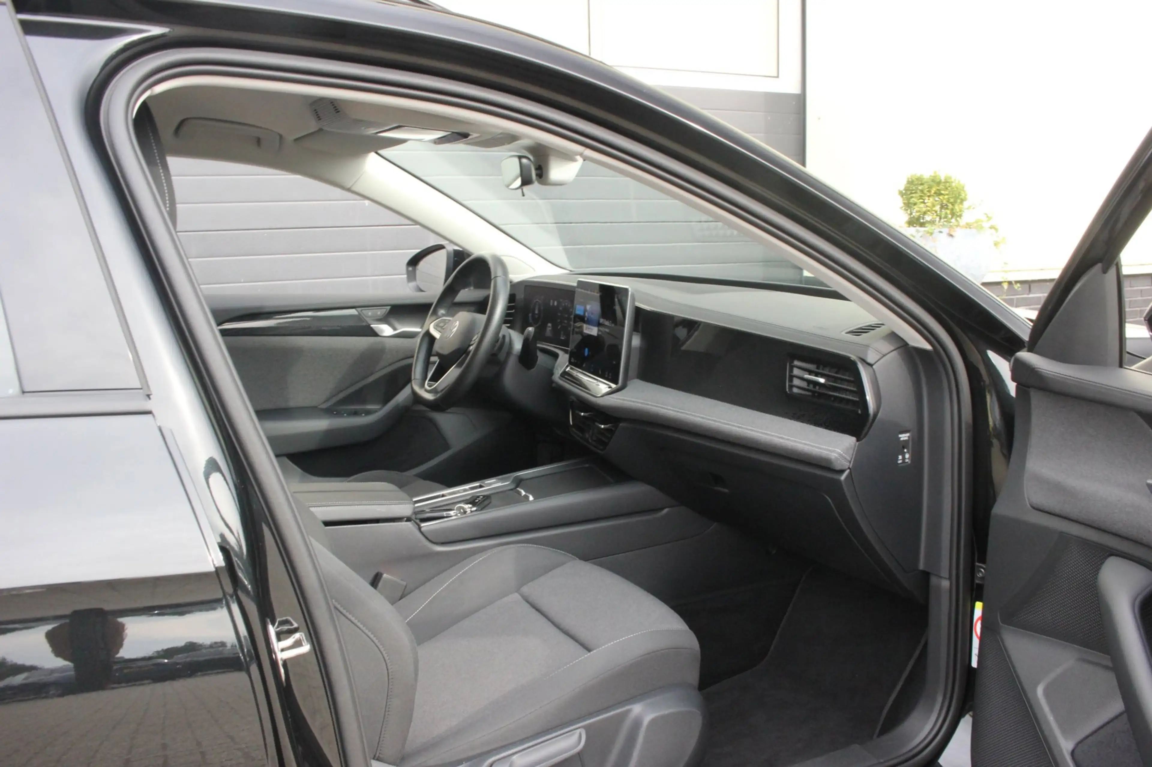 Volkswagen Passat Variant 1.5 eTSI Business | Camera | Carplay | — photo 4