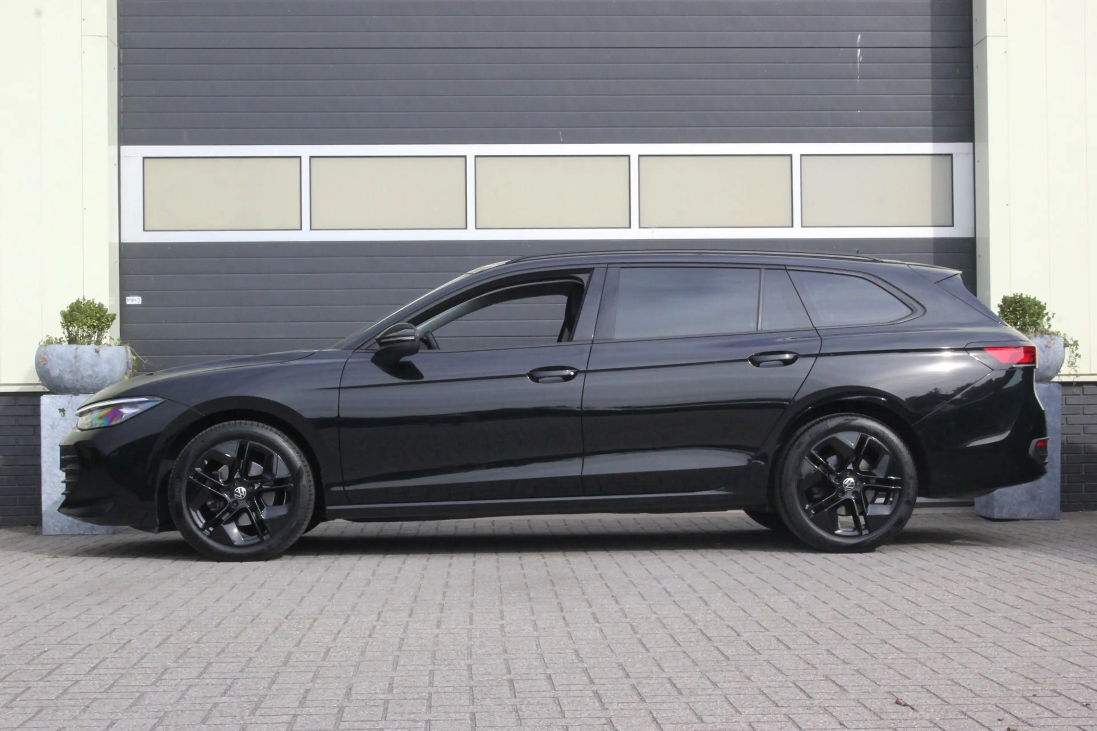 Volkswagen Passat Variant 1.5 eTSI Business | Camera | Carplay | — photo 18