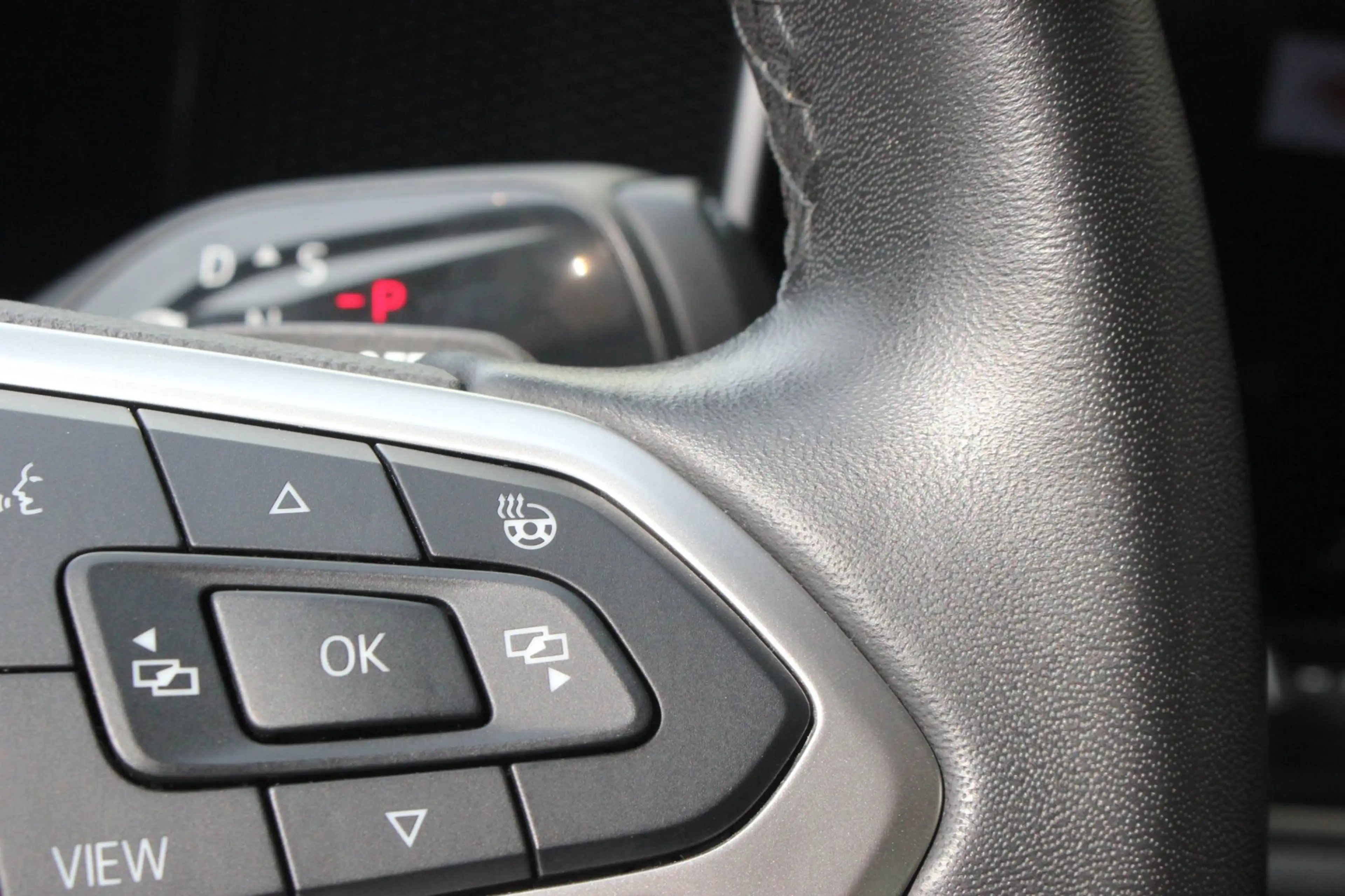 Volkswagen Passat Variant 1.5 eTSI Business | Camera | Carplay | — photo 20