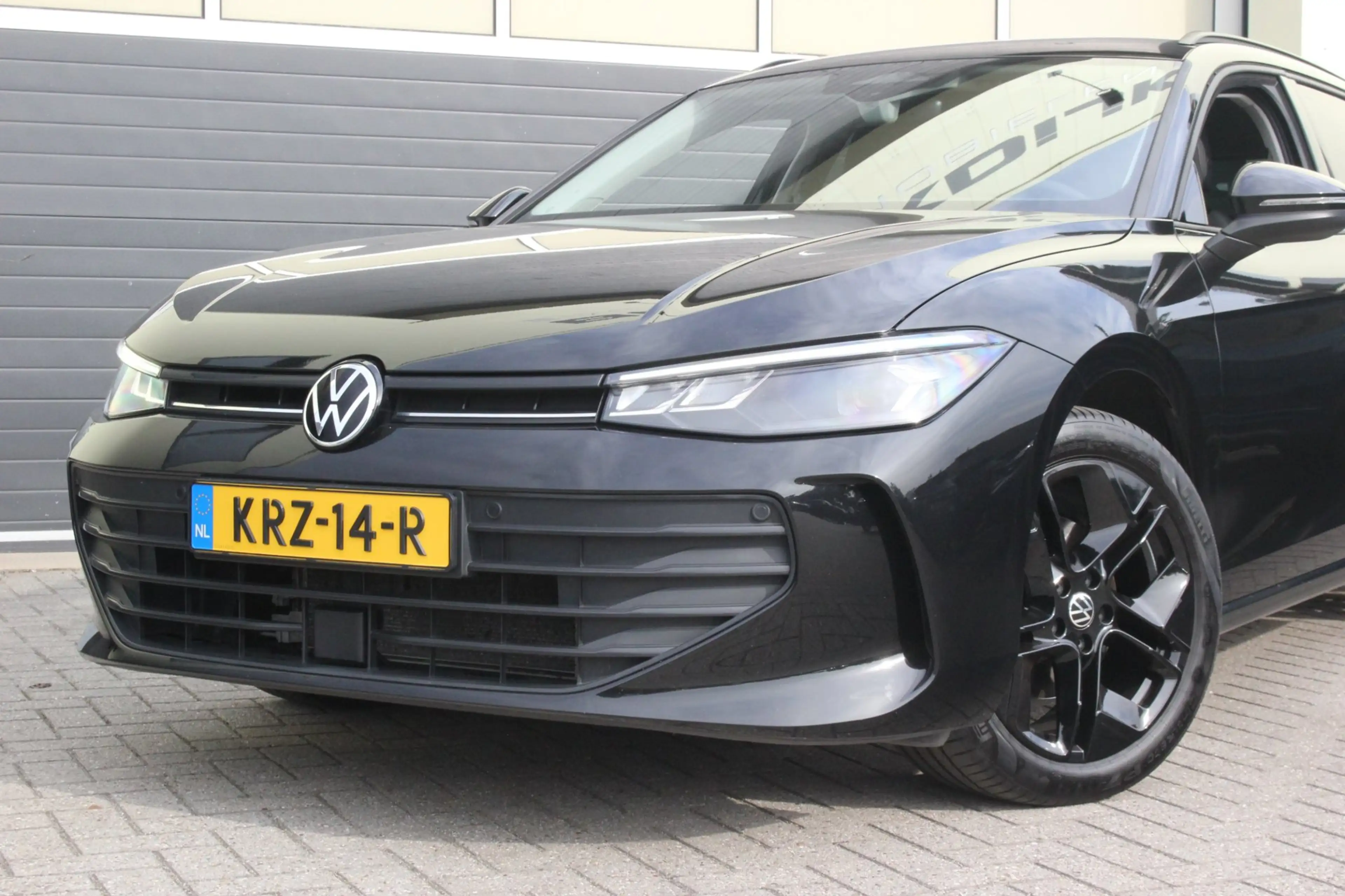 Volkswagen Passat Variant 1.5 eTSI Business | Camera | Carplay | — photo 13
