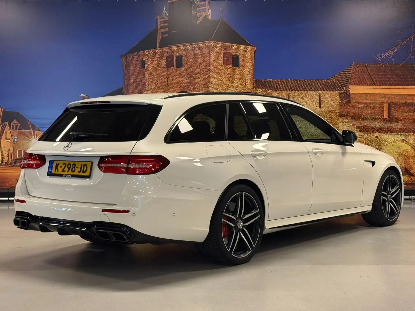 Mercedes-Benz E 63 AMG Estate S 4Matic Premium+ Panodak Burmester Wit - 2
