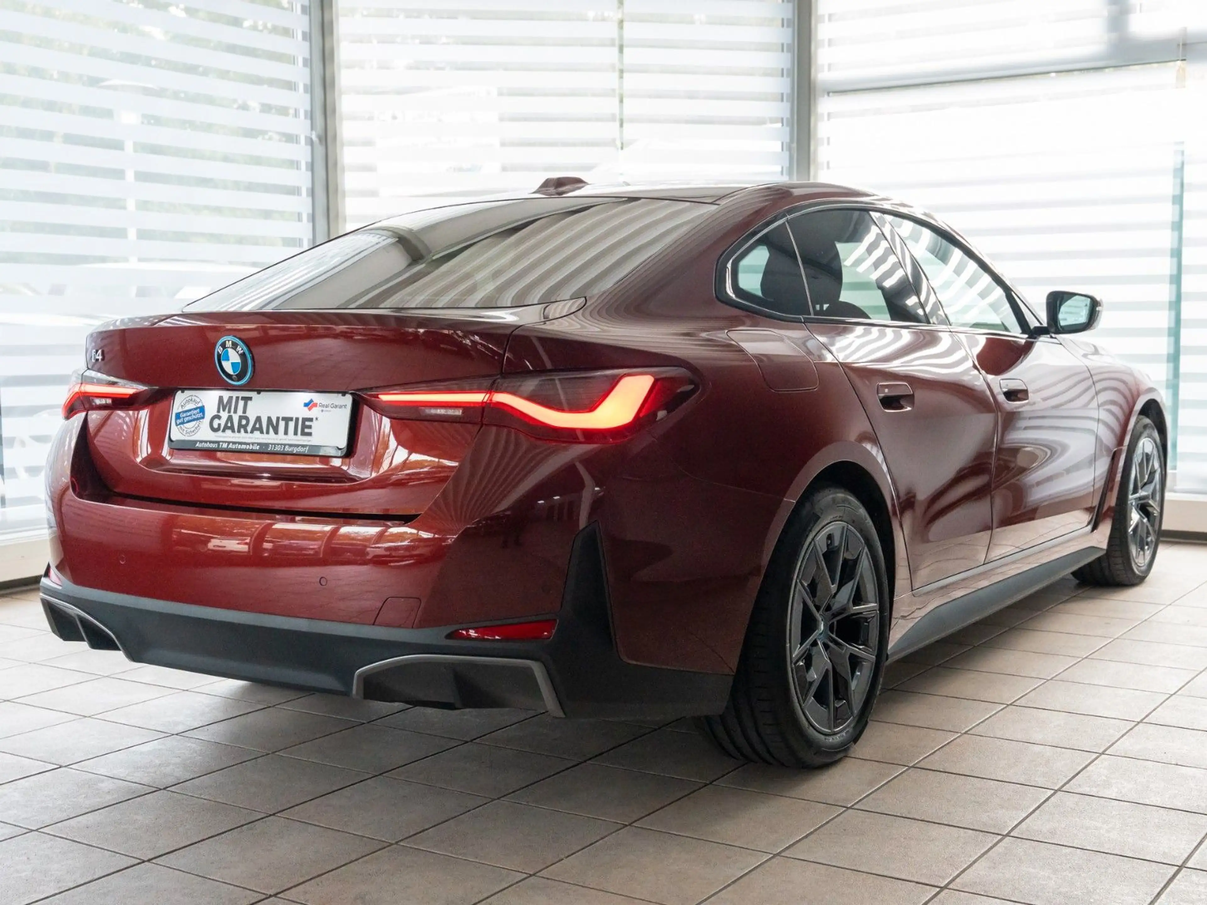 BMW i4 40eD GranC KAM LASER HUD AHK ACC HiFi — photo 4