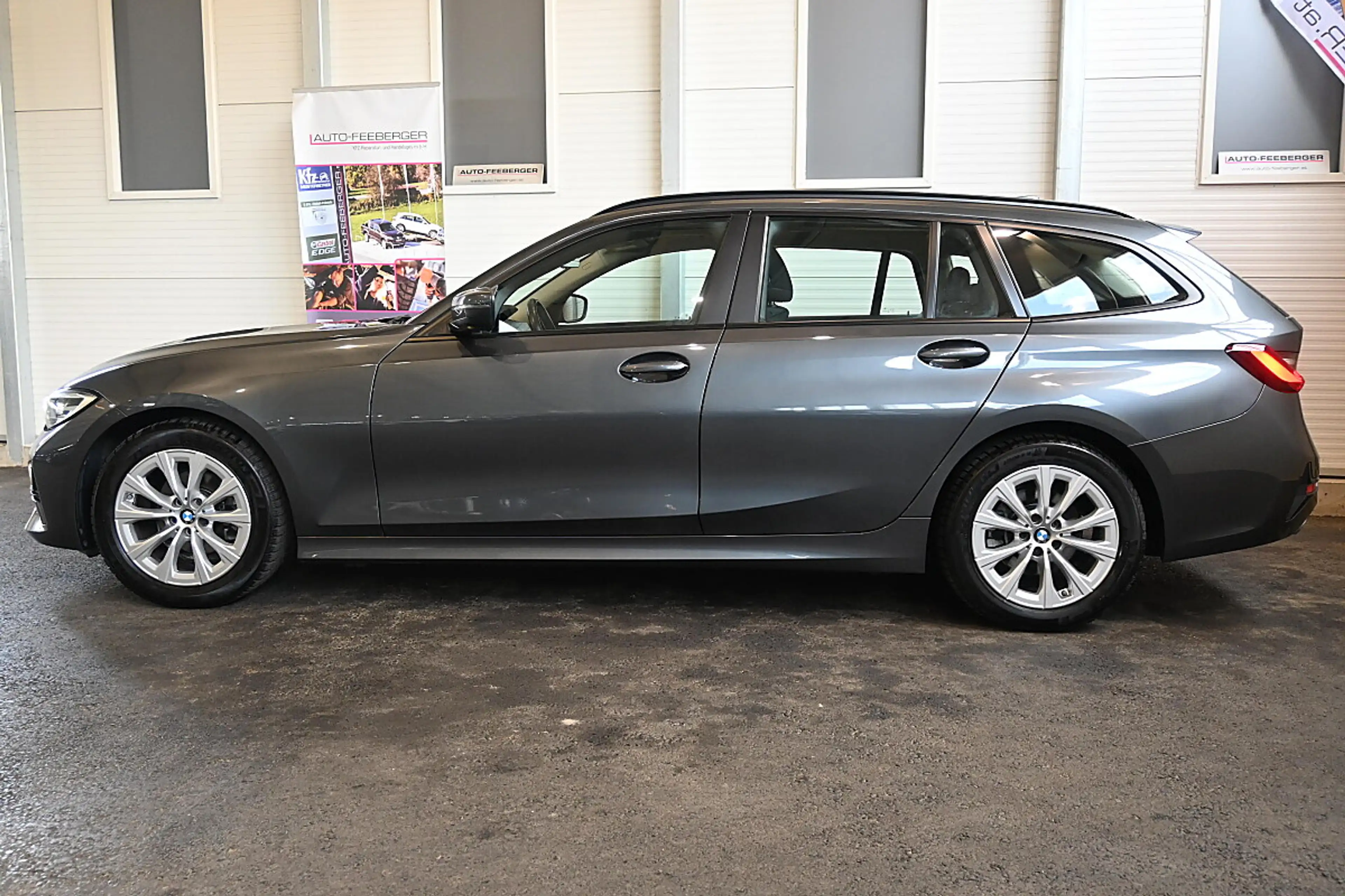 BMW 316 d Touring; Live-cockpit, NAVI, LED, Sitzhzg — photo 3