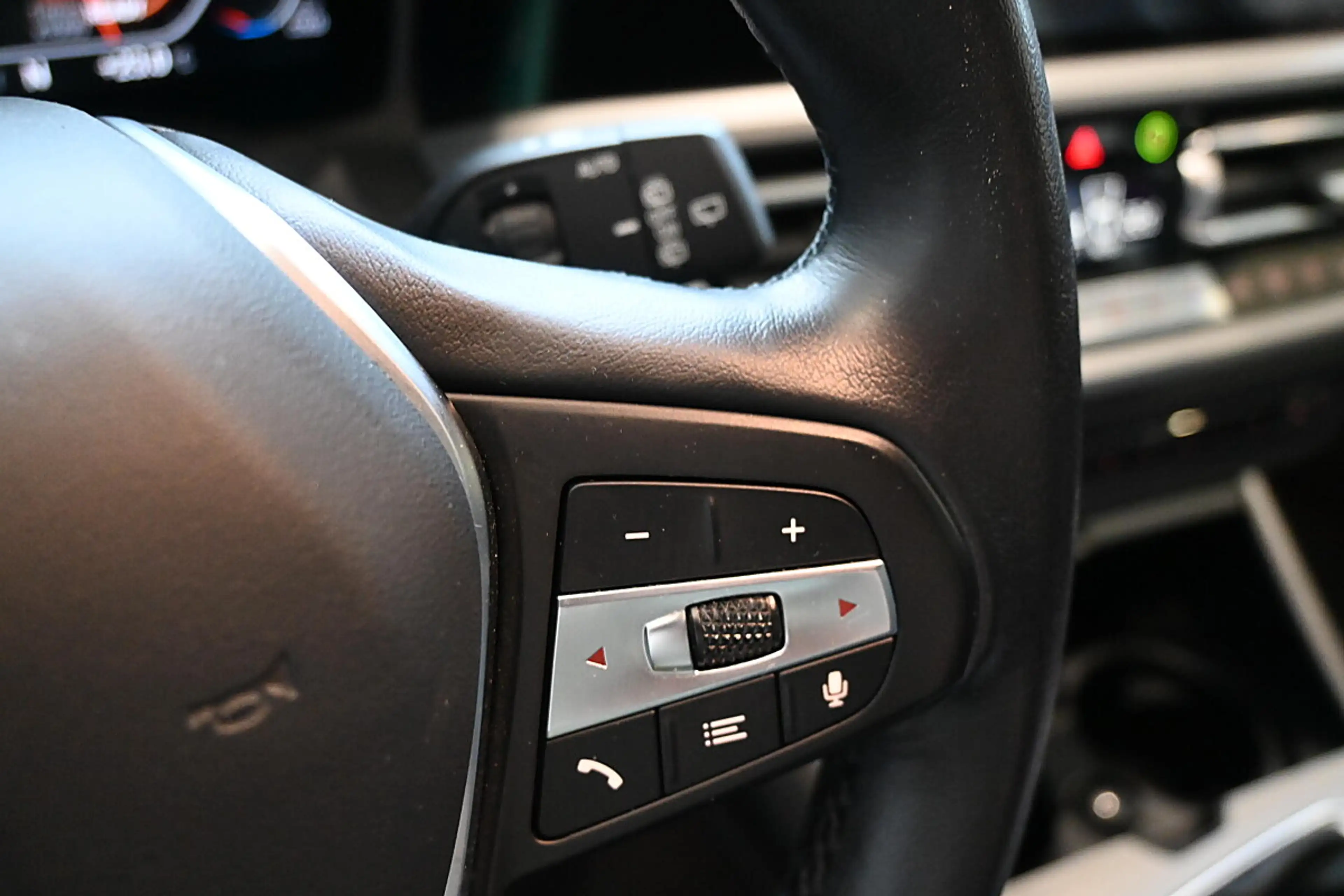 BMW 316 d Touring; Live-cockpit, NAVI, LED, Sitzhzg — photo 15