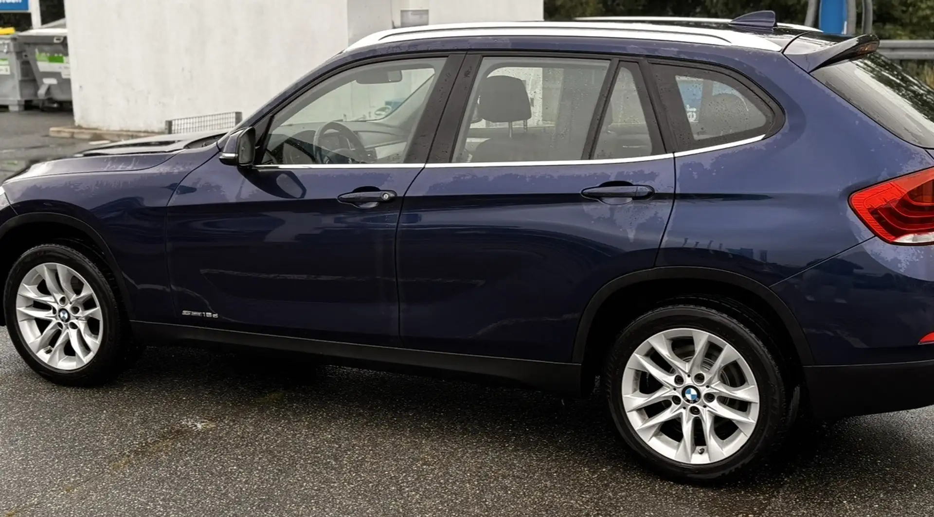 BMW X1 18 d sDrive *** Motorschaden*** Blau - 1
