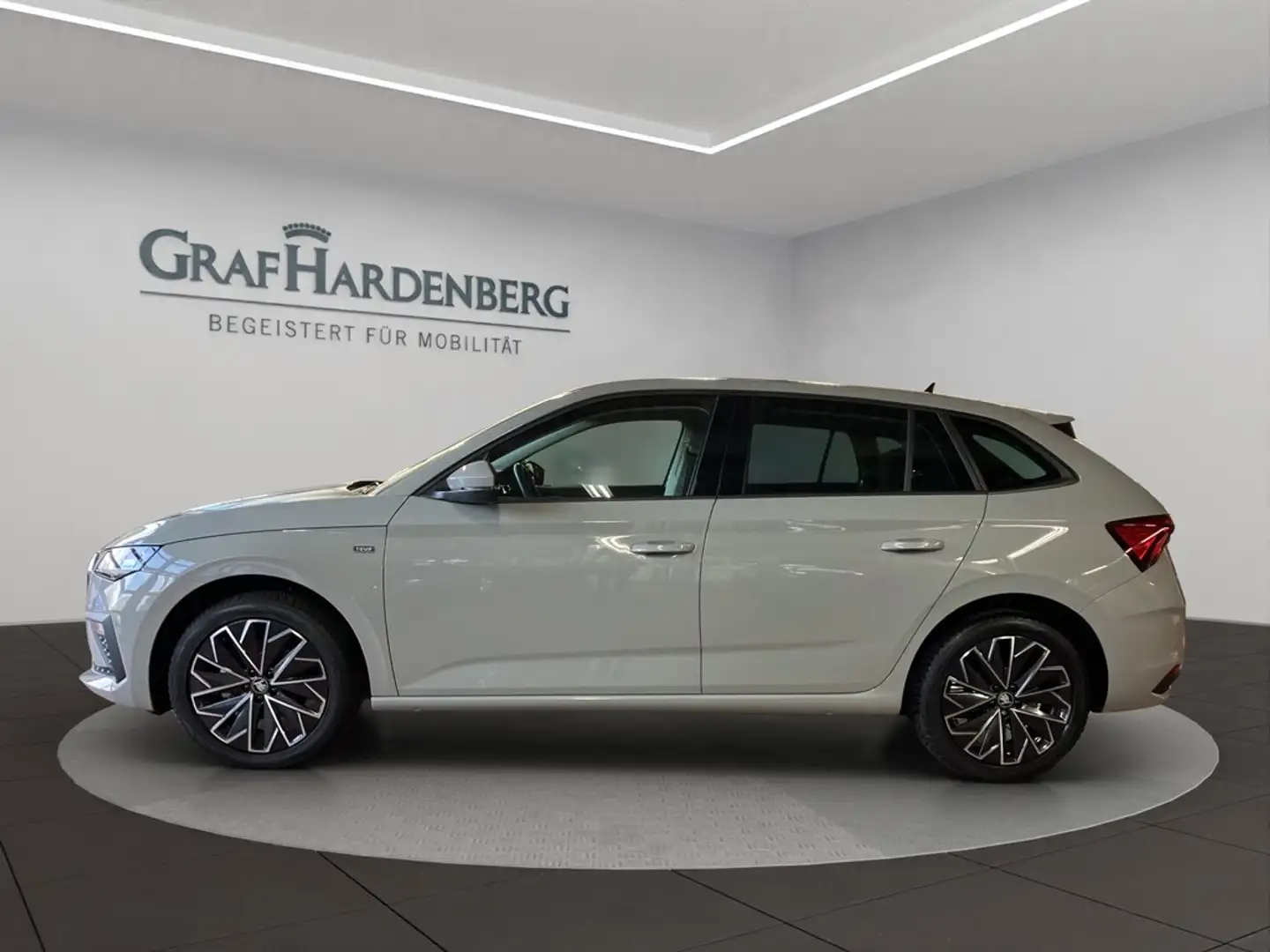 Skoda Scala Selection 1.0 TSI DSG Navi AHK LED Grau - 2