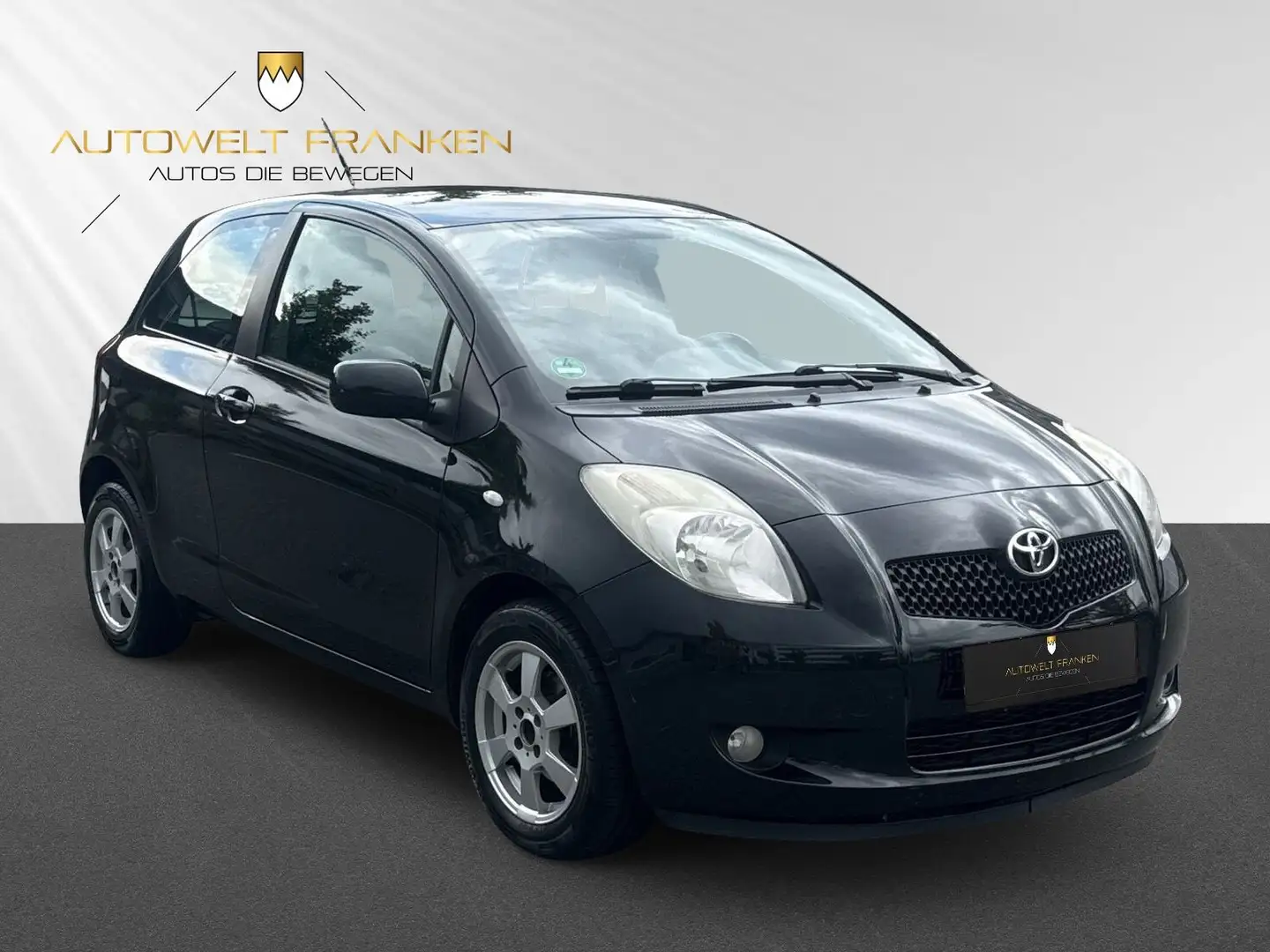 Toyota Yaris 1.3 Executive *KEYLESS ENTRY*APPLE CARPLAY Noir - 1