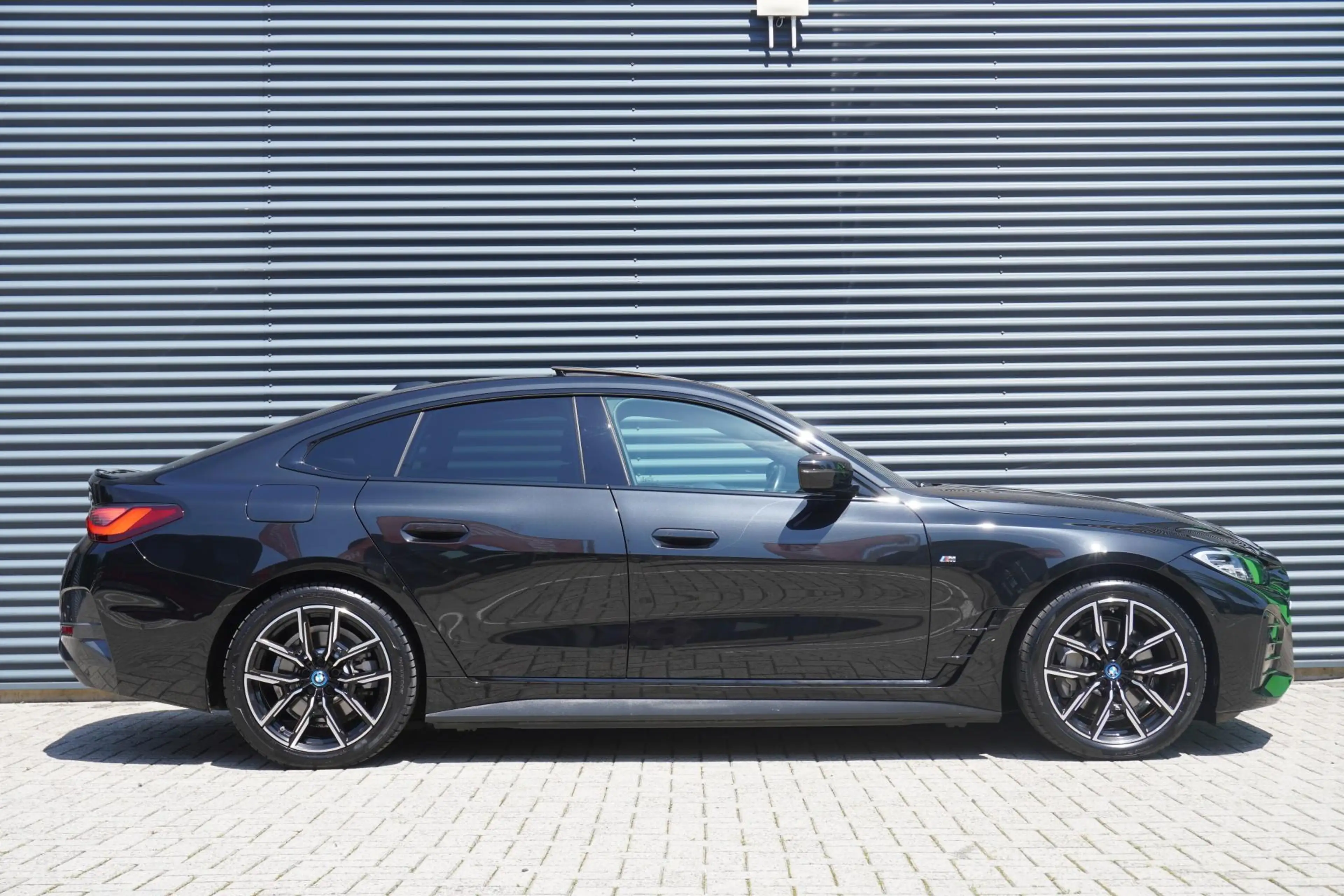 BMW i4 eDrive40 340pk High Executive 84 kWh | SoH 94% | M — photo 3