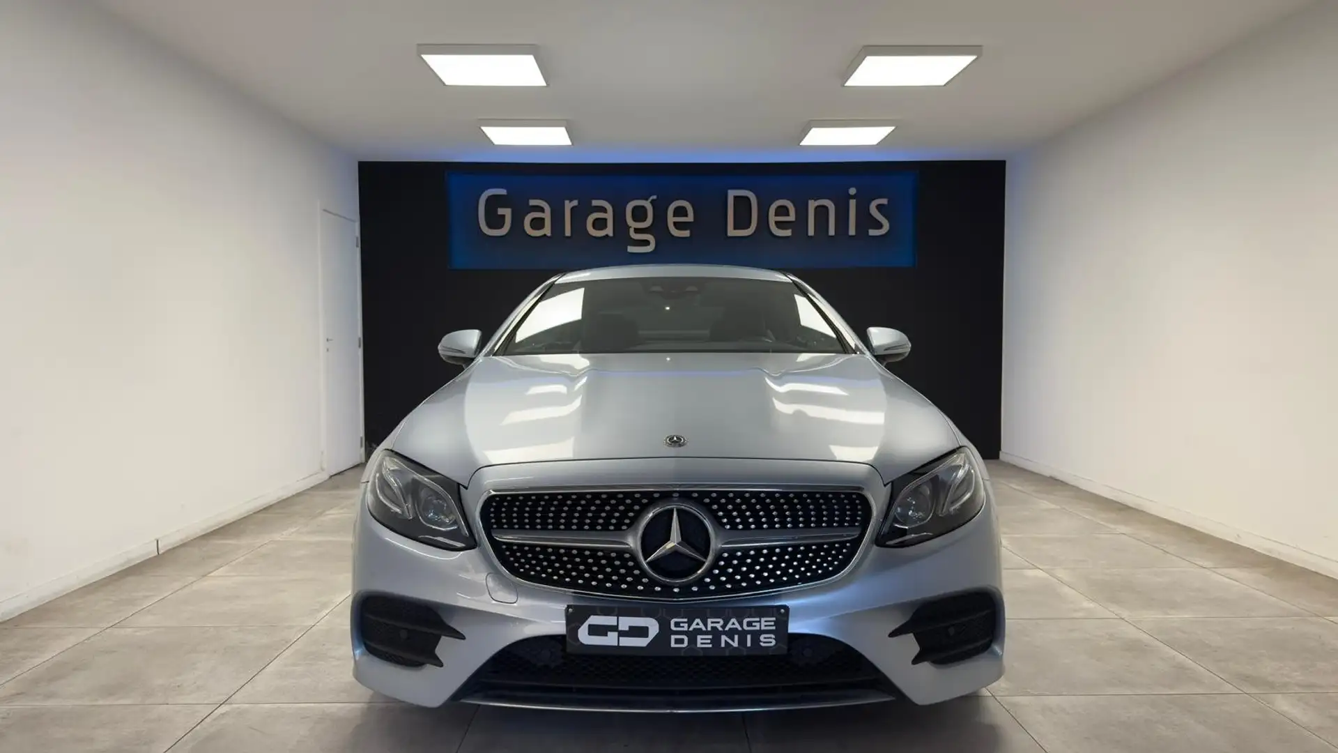 Mercedes-Benz E 220 Coupe **PACK AMG**GPS+CAMERA*LED*CUIR*GARANTIE* Gris - 2