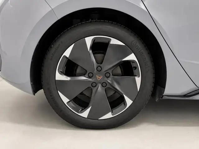 Cupra Born view 10