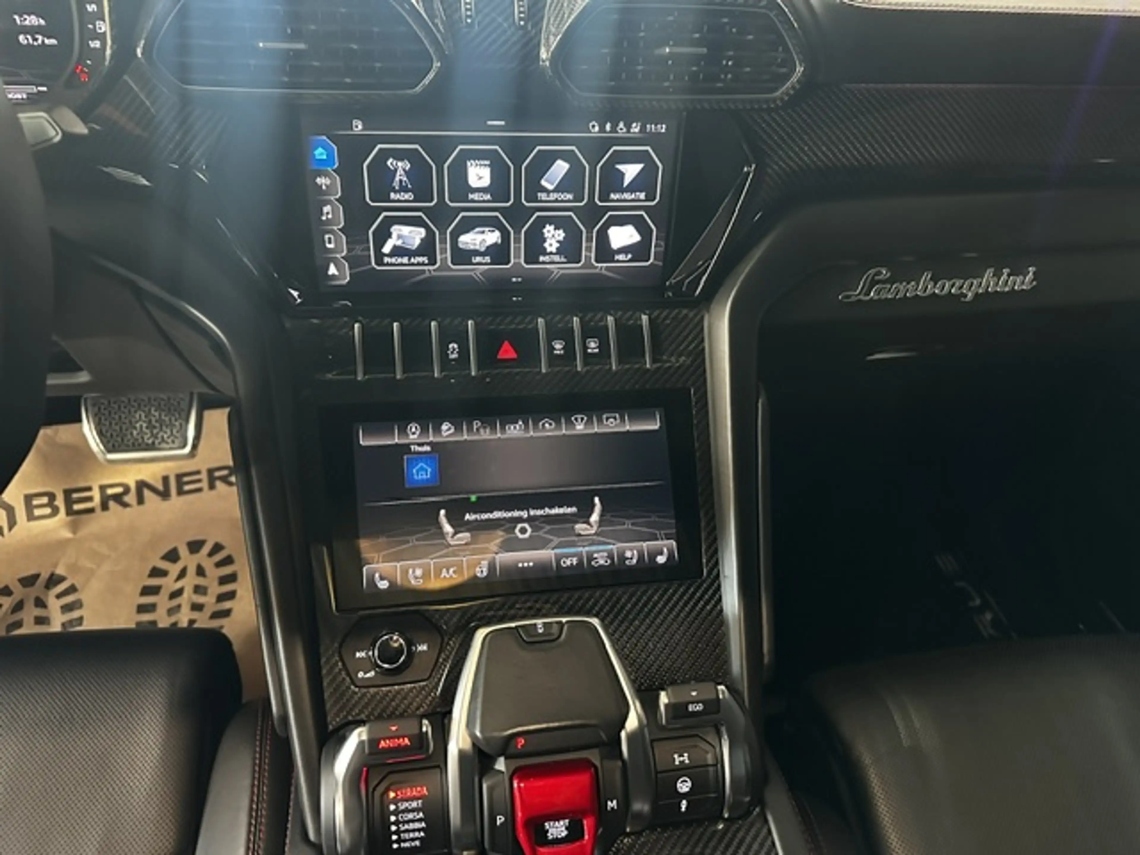 Lamborghini Urus Urus 4.0 BiTurbo V8 TOIT OUVRANT/PANO - CIEL ETOILE - CARPLAY/RADIO - LIM/REG — photo 13