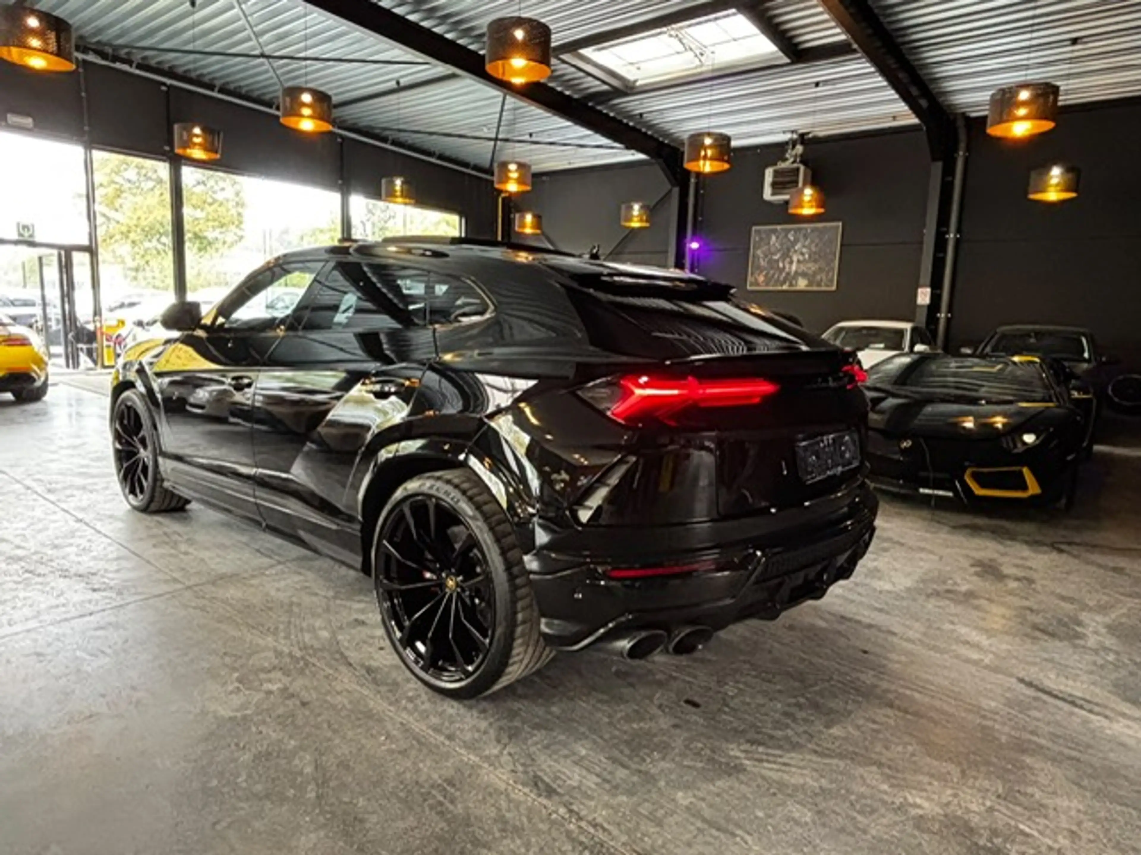 Lamborghini Urus Urus 4.0 BiTurbo V8 TOIT OUVRANT/PANO - CIEL ETOILE - CARPLAY/RADIO - LIM/REG — photo 5