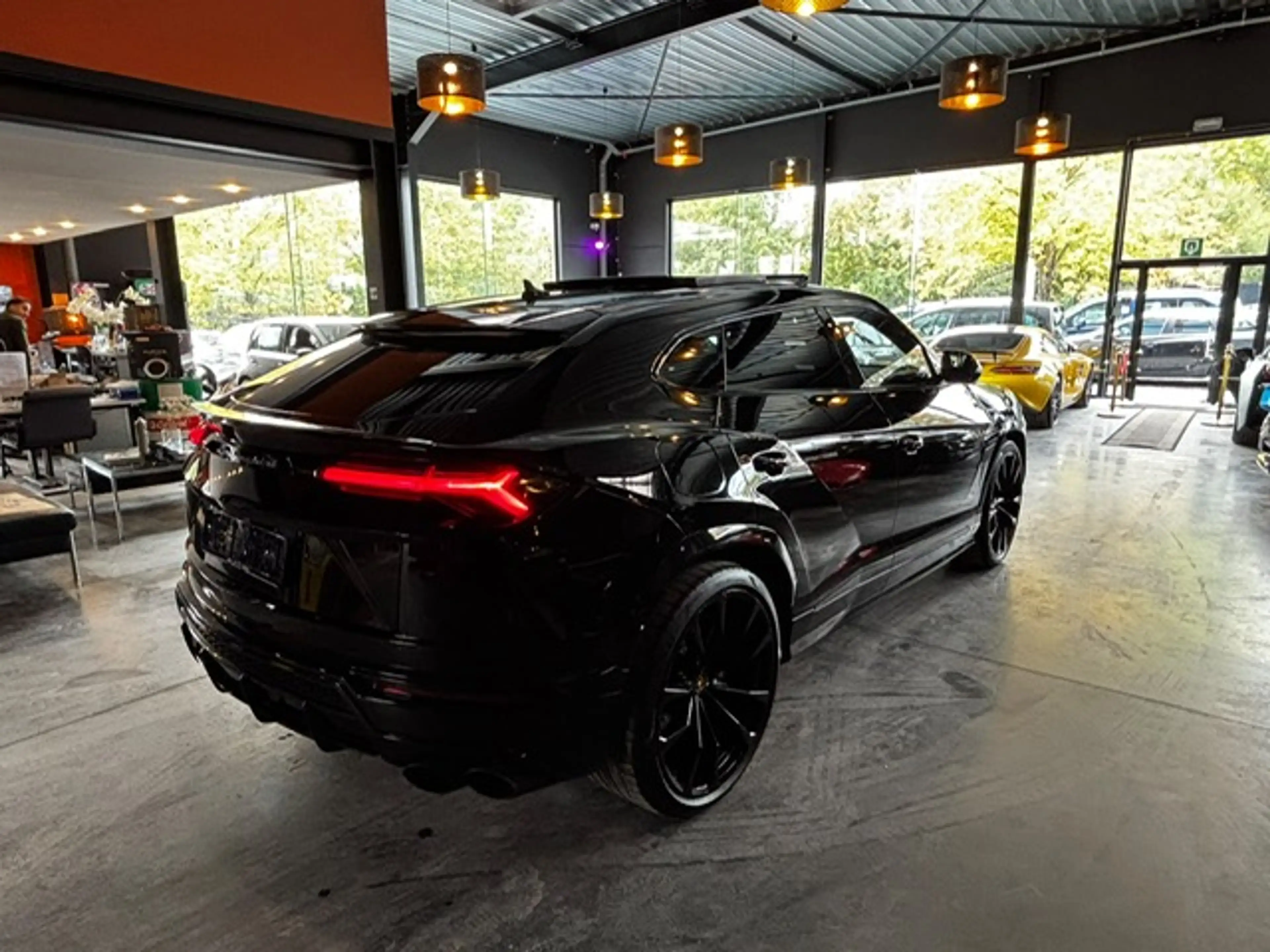 Lamborghini Urus Urus 4.0 BiTurbo V8 TOIT OUVRANT/PANO - CIEL ETOILE - CARPLAY/RADIO - LIM/REG — photo 8