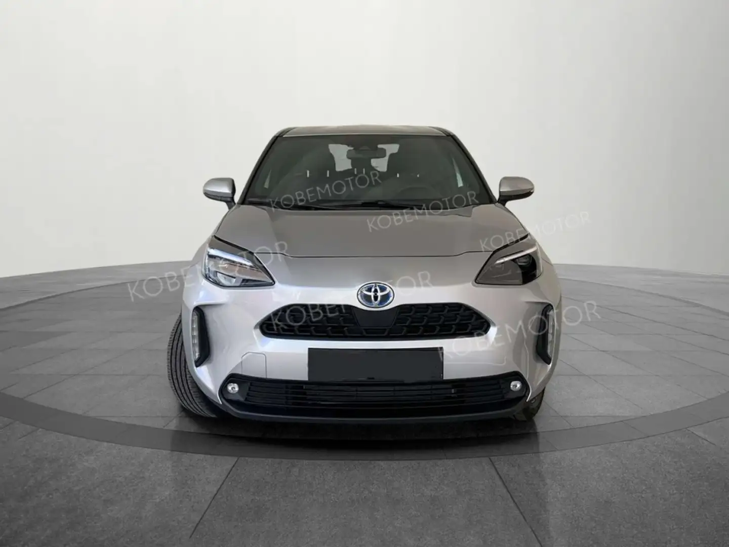 Toyota Yaris Cross 130H Active Plus Gris - 2