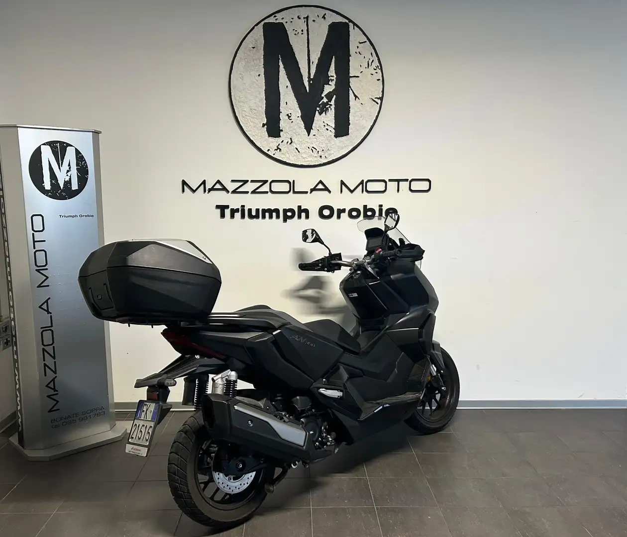 Honda ADV 350 Nero - 2