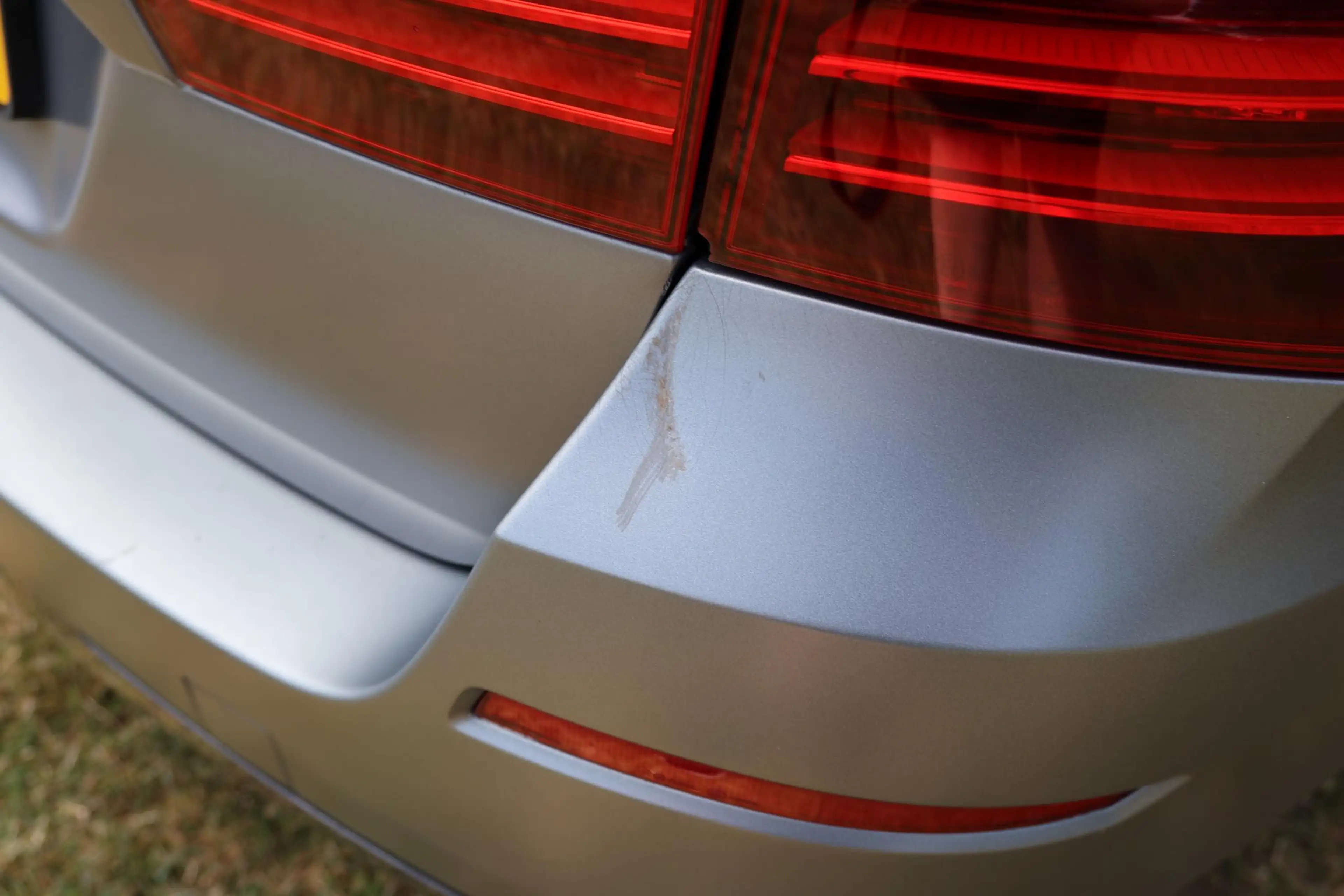 BMW M550 5-serie Touring M550xd M-Sport l Pano l Frozen gre — photo 14