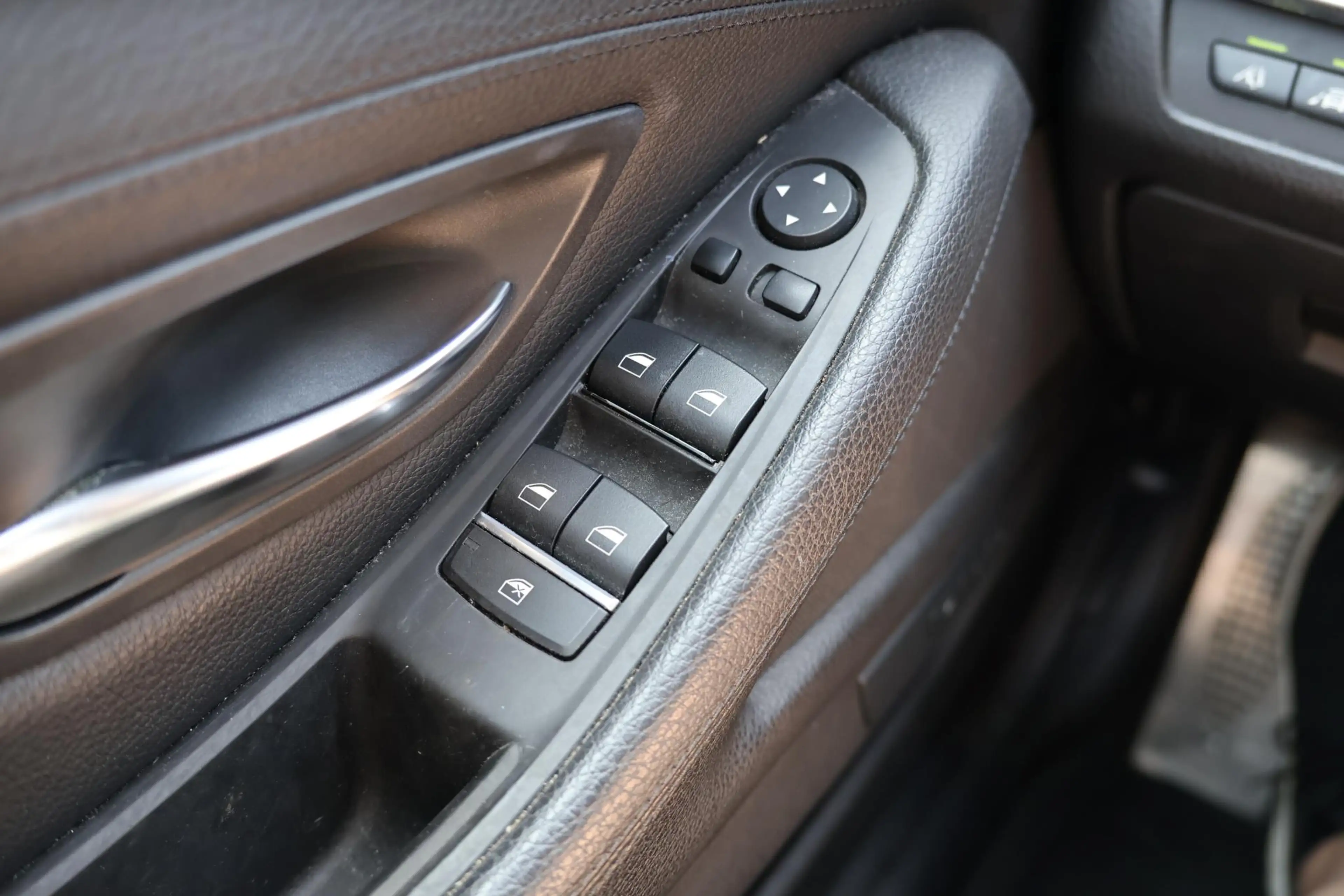 BMW M550 5-serie Touring M550xd M-Sport l Pano l Frozen gre — photo 44