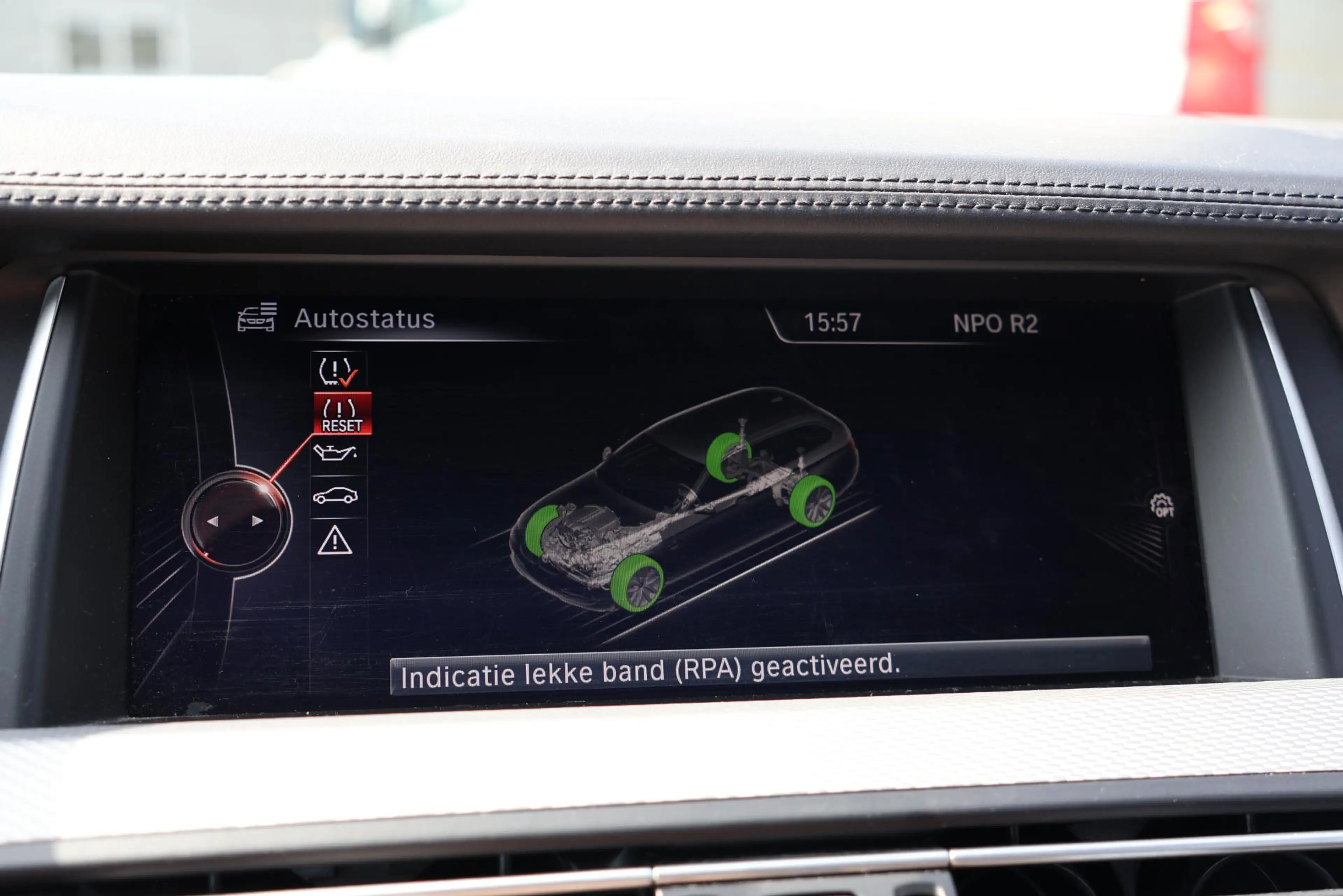 BMW M550 5-serie Touring M550xd M-Sport l Pano l Frozen gre — photo 30
