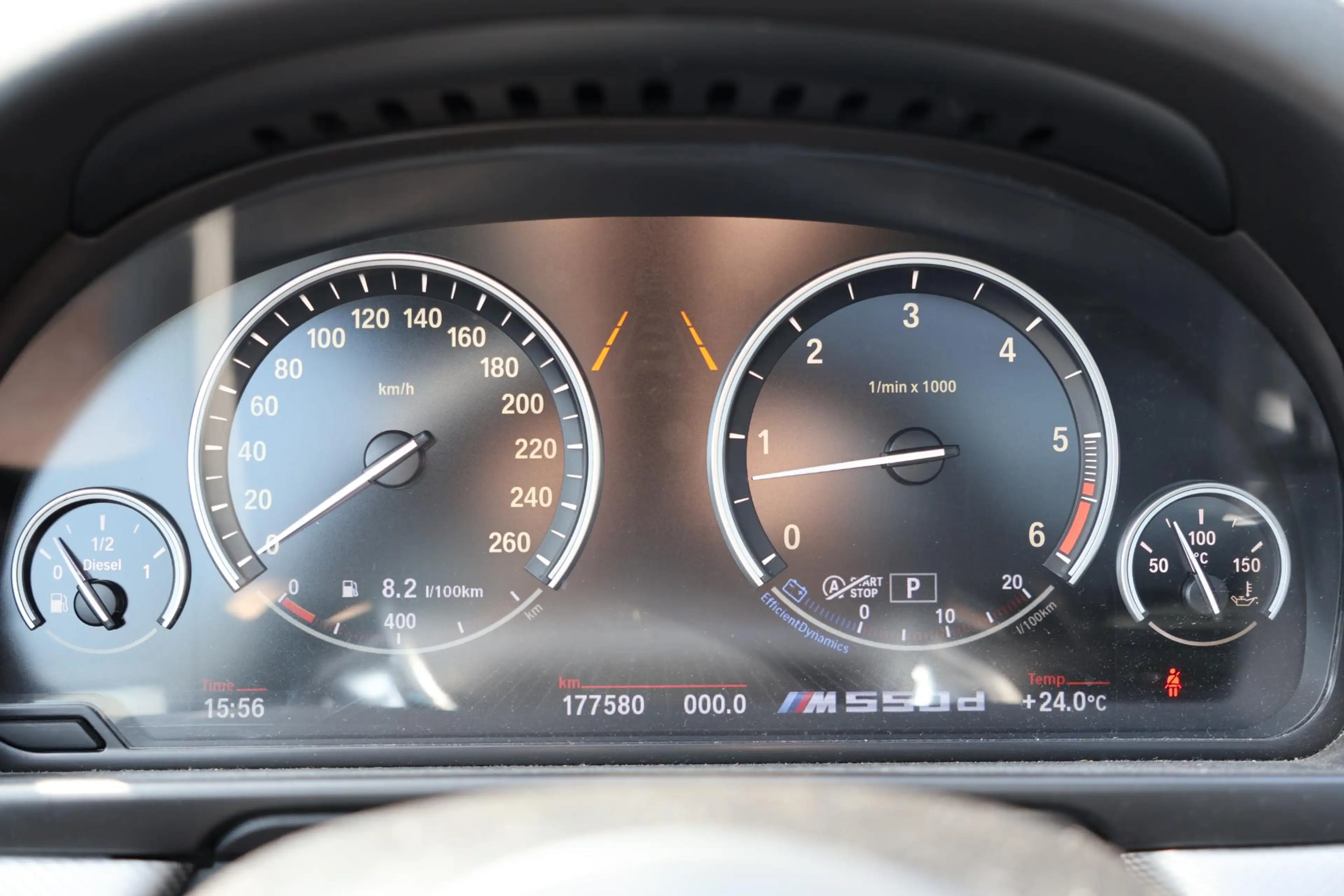 BMW M550 5-serie Touring M550xd M-Sport l Pano l Frozen gre — photo 21
