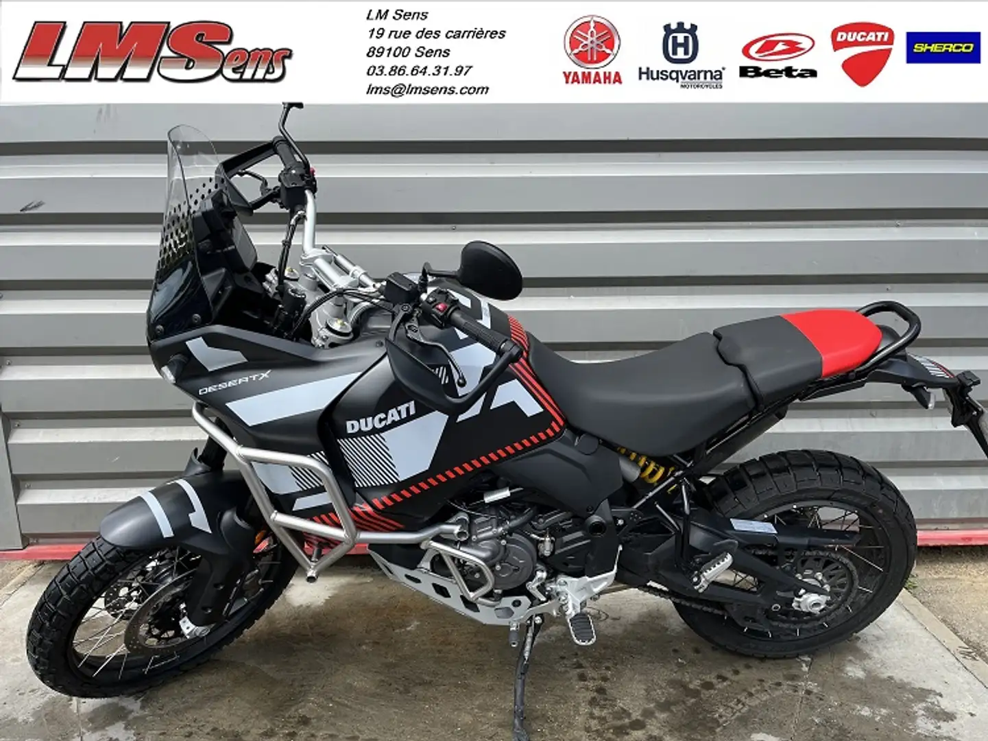 Ducati DesertX Fekete - 2