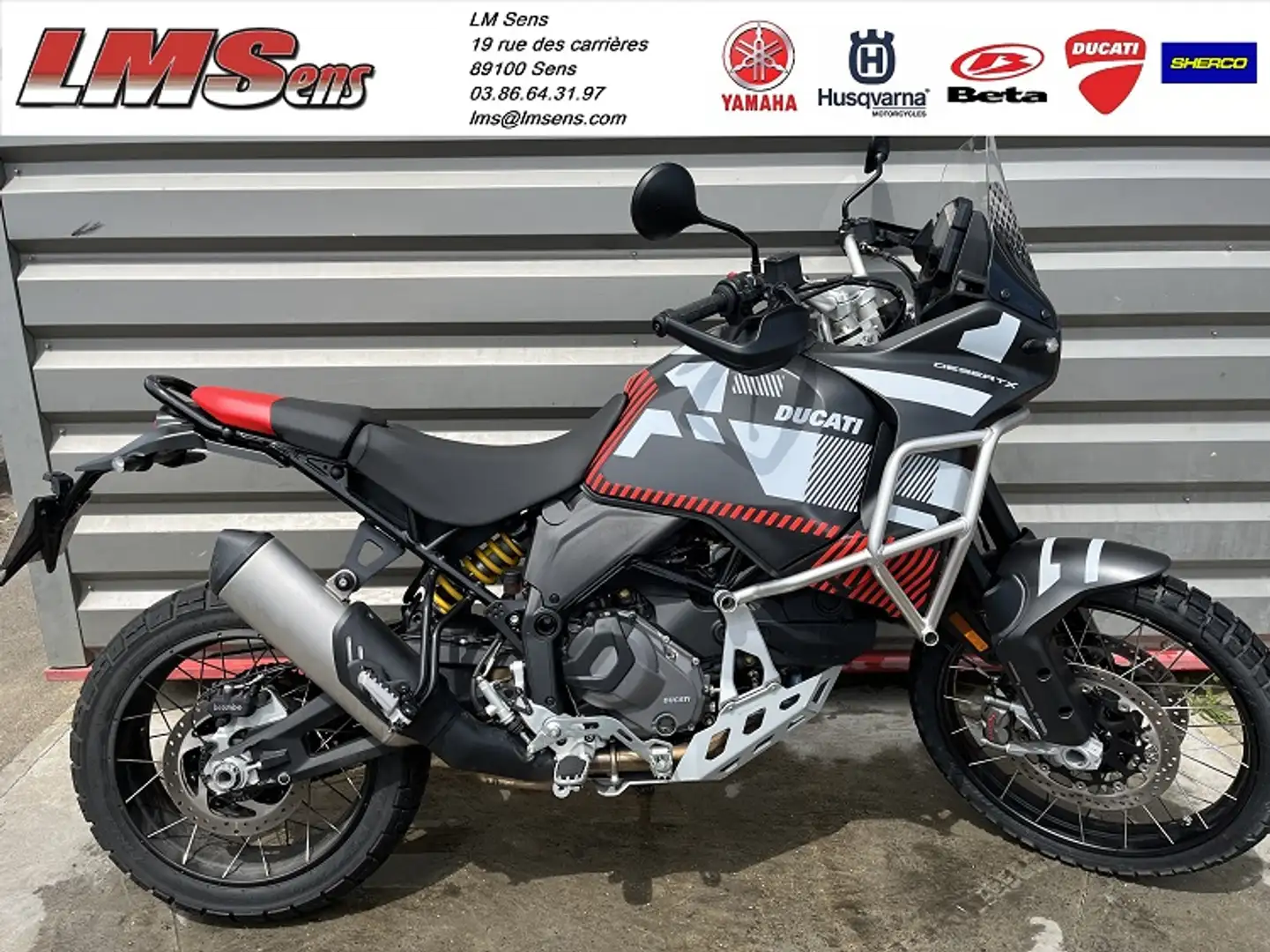 Ducati DesertX Fekete - 1