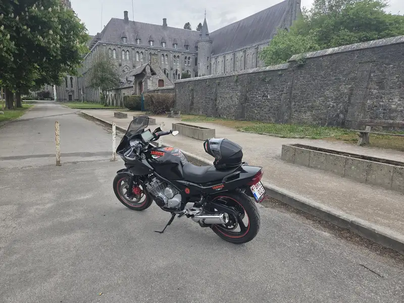 Yamaha XJ 600