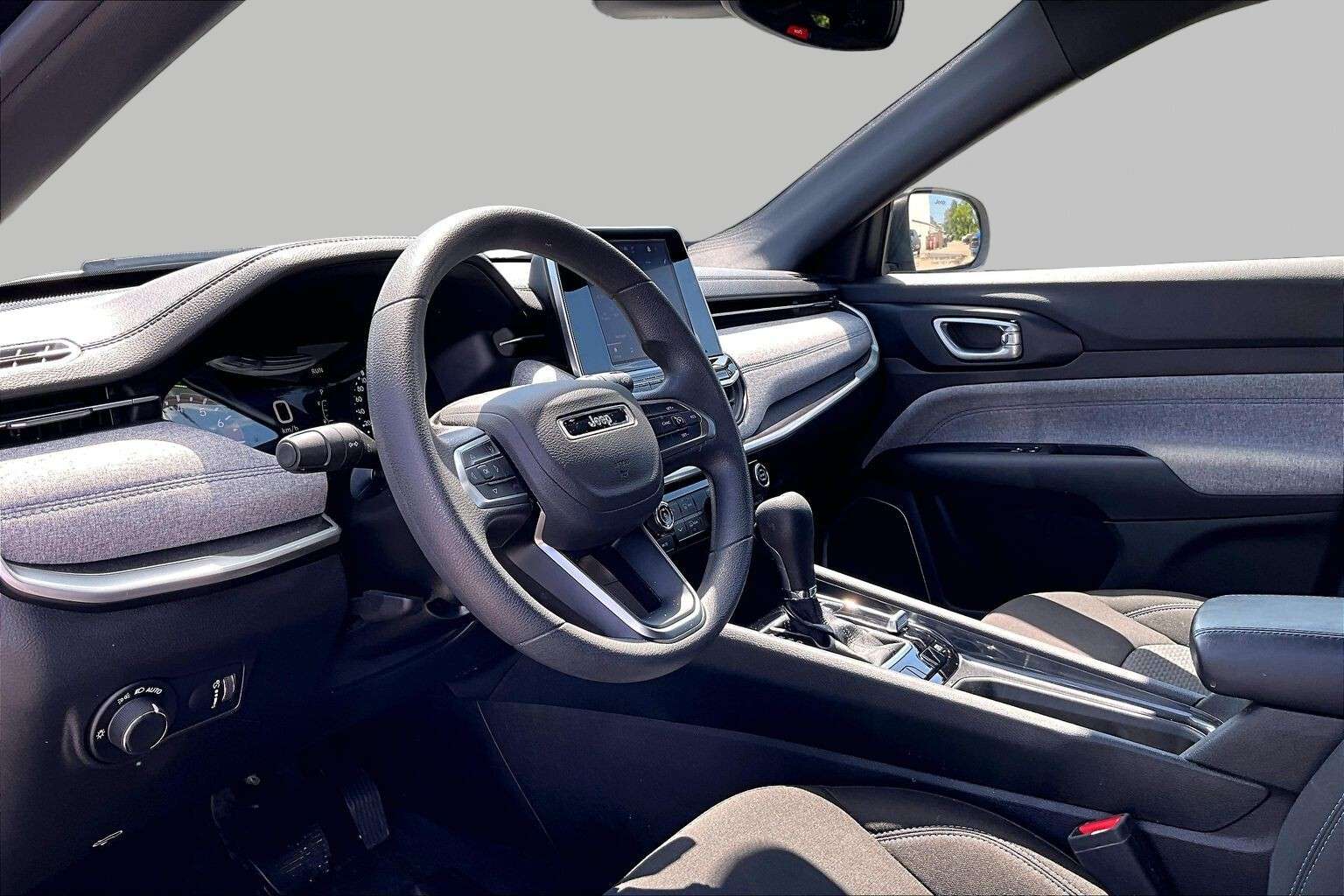 2025 Jeep Compass Sport — снимка 1