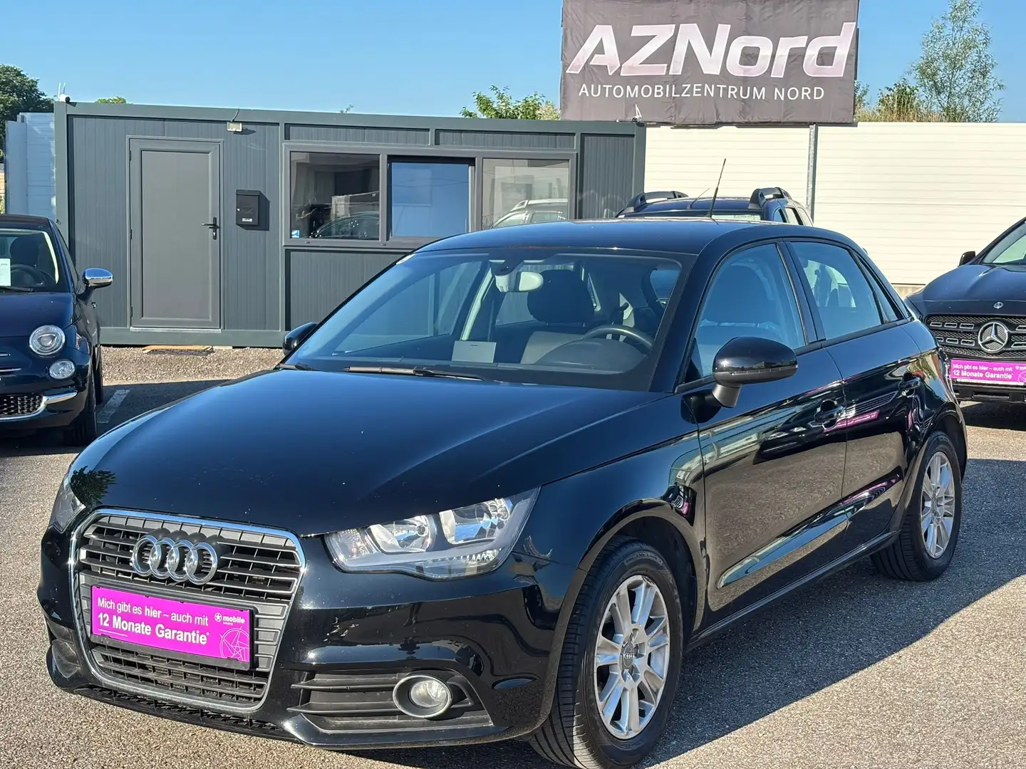 Audi A1 SB 1,2 TFSI Attraction Schwarz - 1