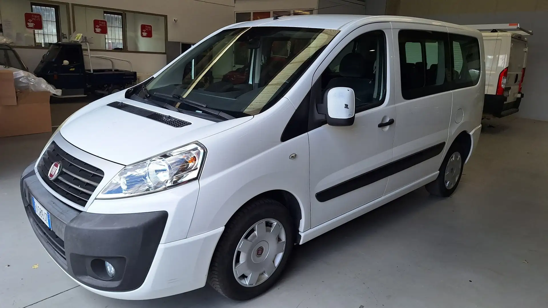 Fiat Scudo 2.0 MULTIJET 8 POSTI EURO5B Wit - 1