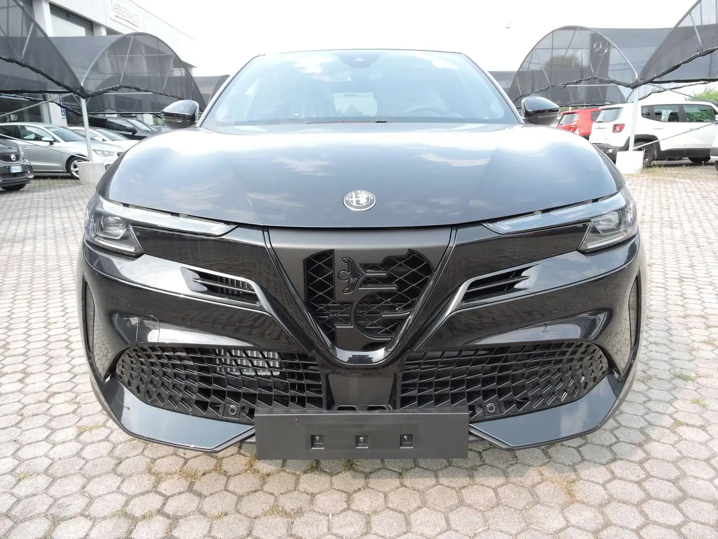 Alfa Romeo Junior Junior 1.2 145 CV Hybrid eDCT6 Speciale Negro - 2