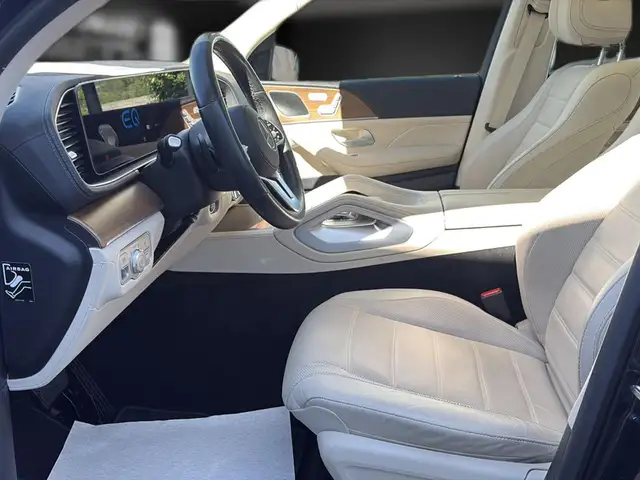 Mercedes-Benz GLE view 12