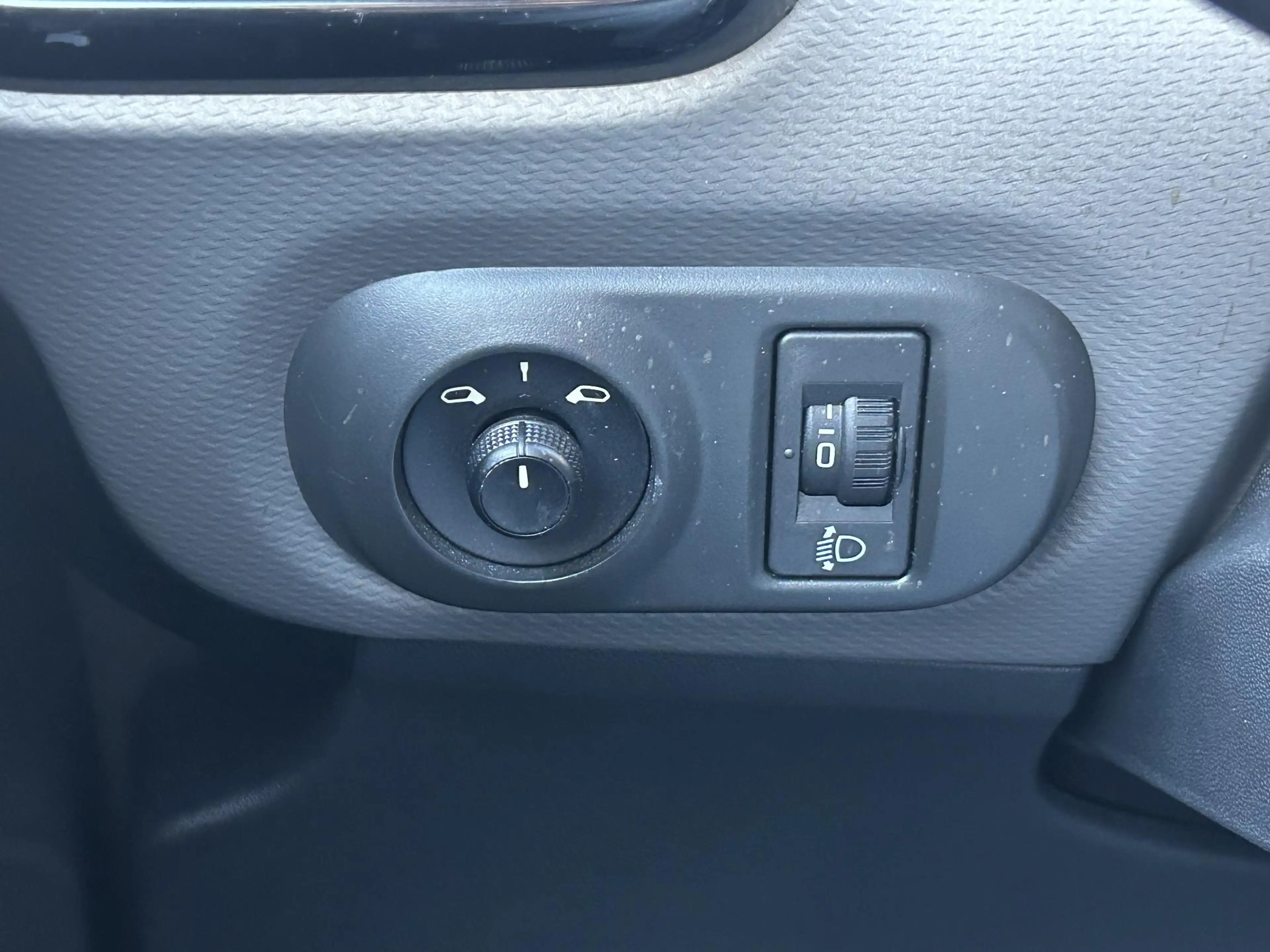Citroen C4 Cactus 1.2 PT 82 ETG Feel | Automaat | Navi | Prijs is ri — photo 15