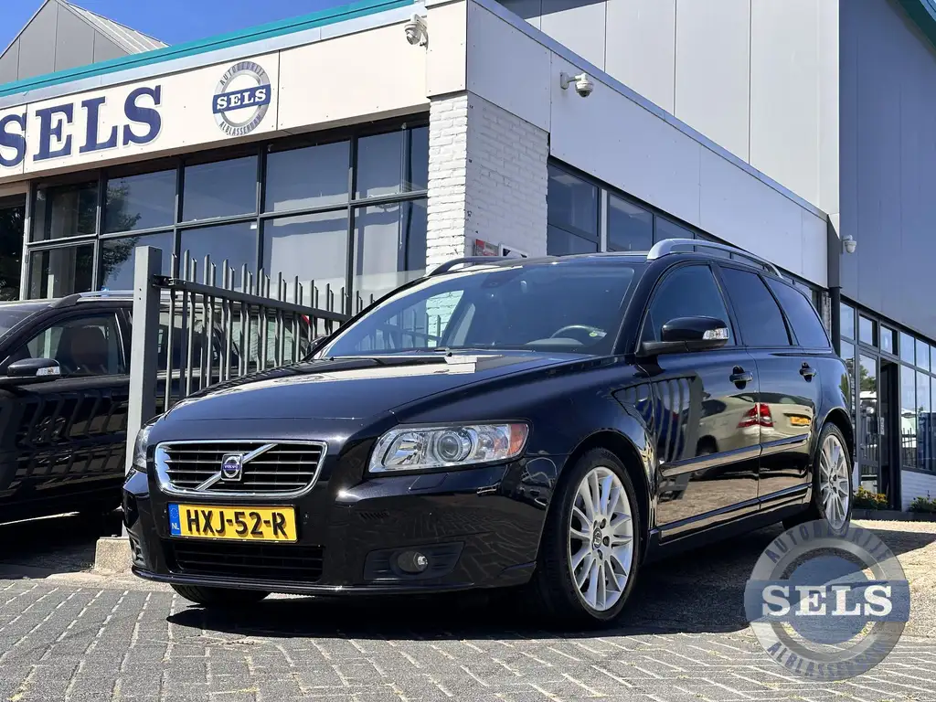 Volvo V50 2008 из Европы — купить под ключ