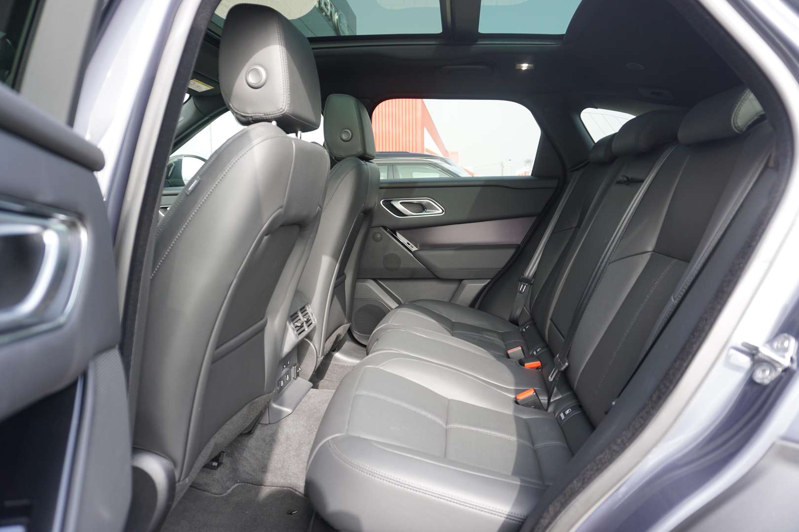 Land Rover Range Rover Velar Dynamic SE PHEV -  - Joinsteer - #4