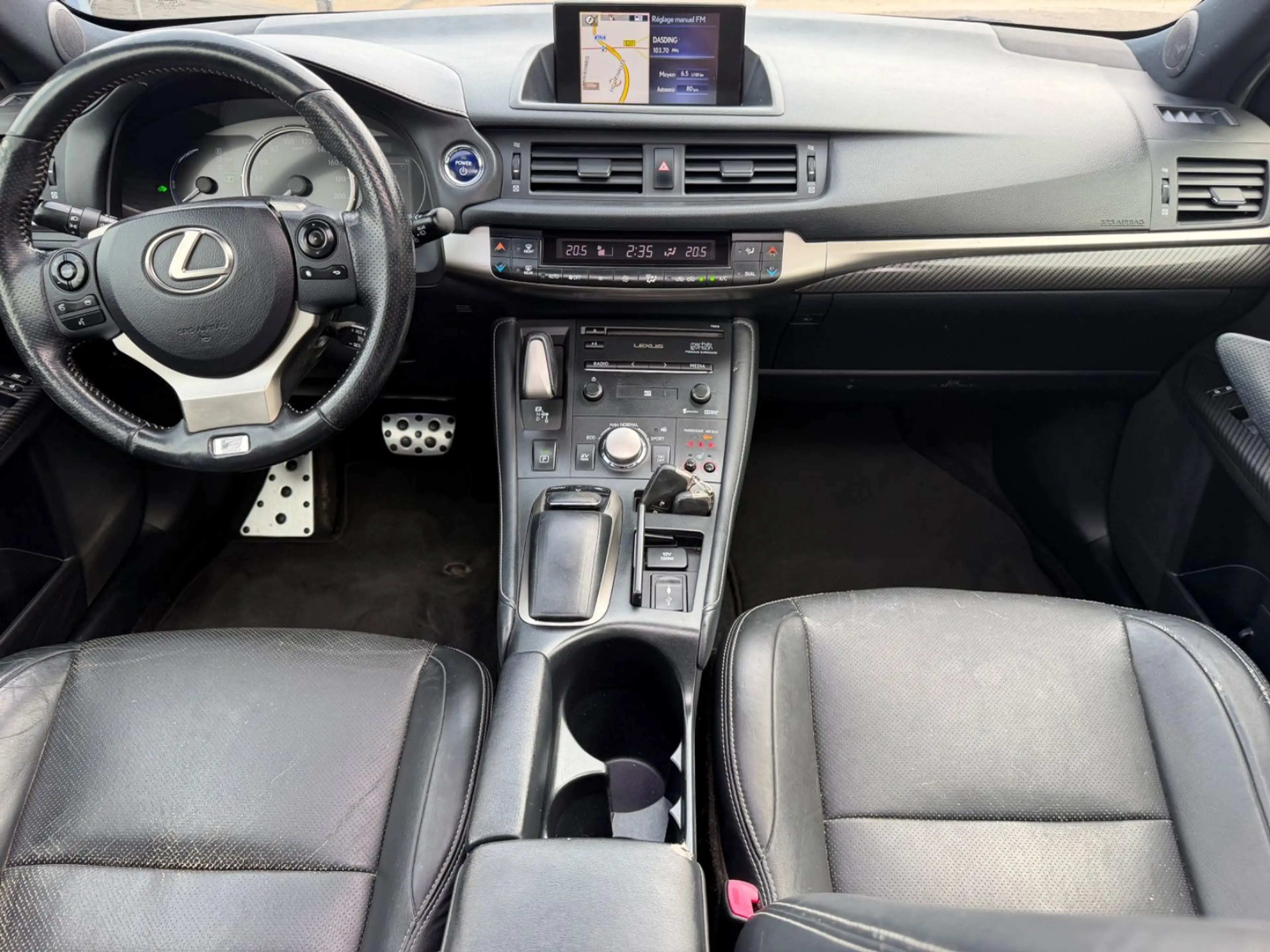 Lexus CT 200h F SPORT — photo 8