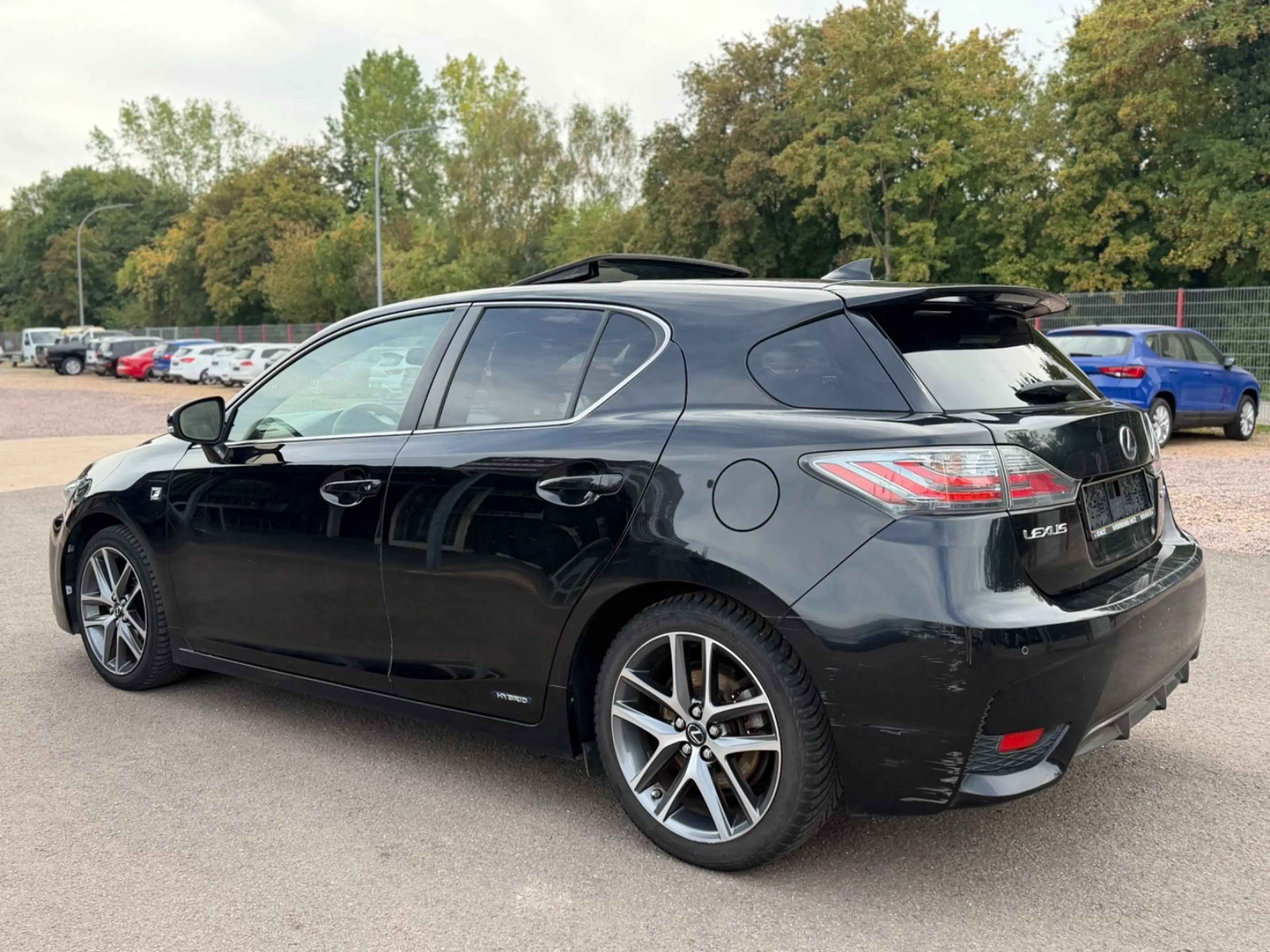 Lexus CT 200h F SPORT — photo 4