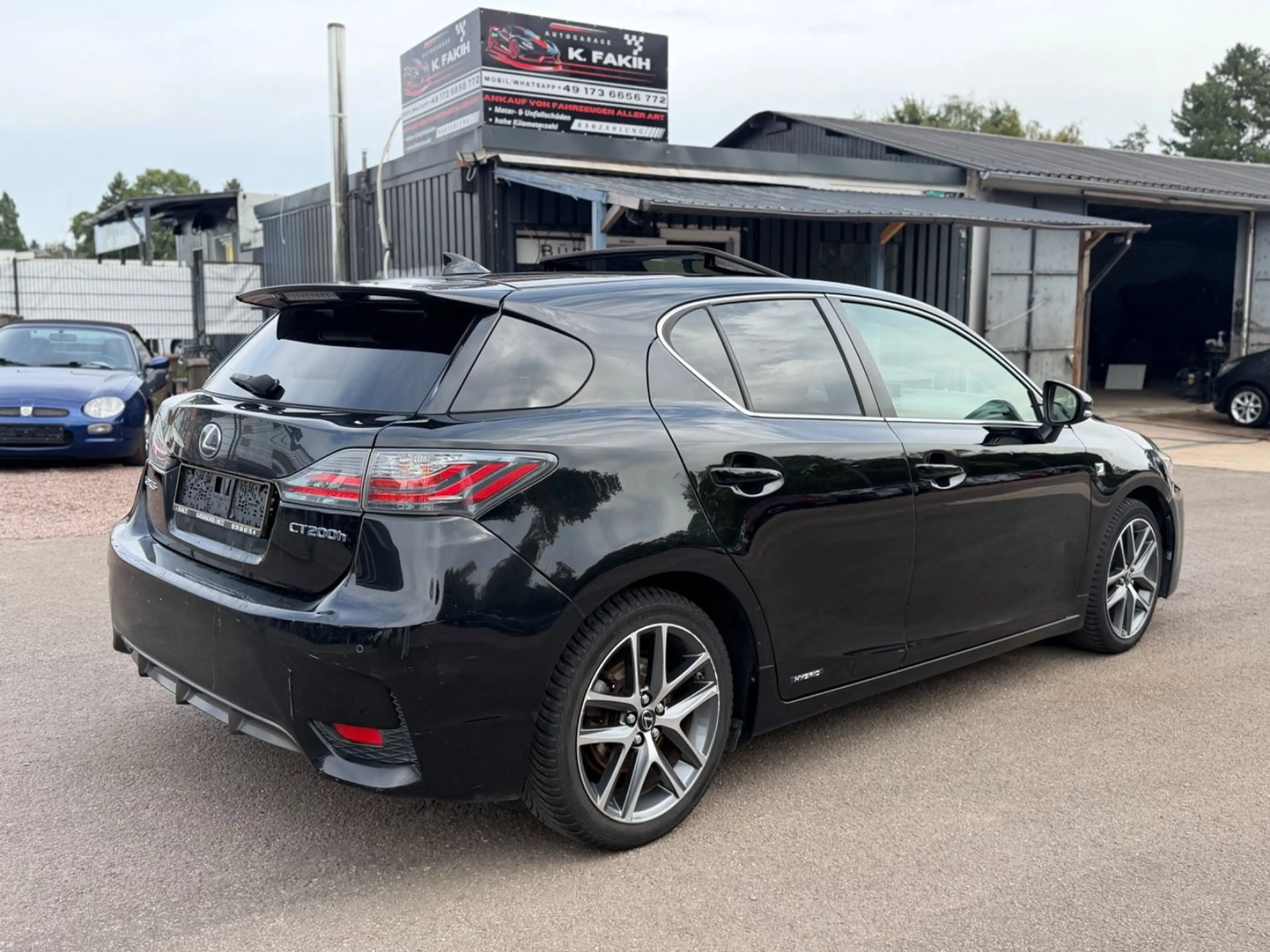 Lexus CT 200h F SPORT — photo 3