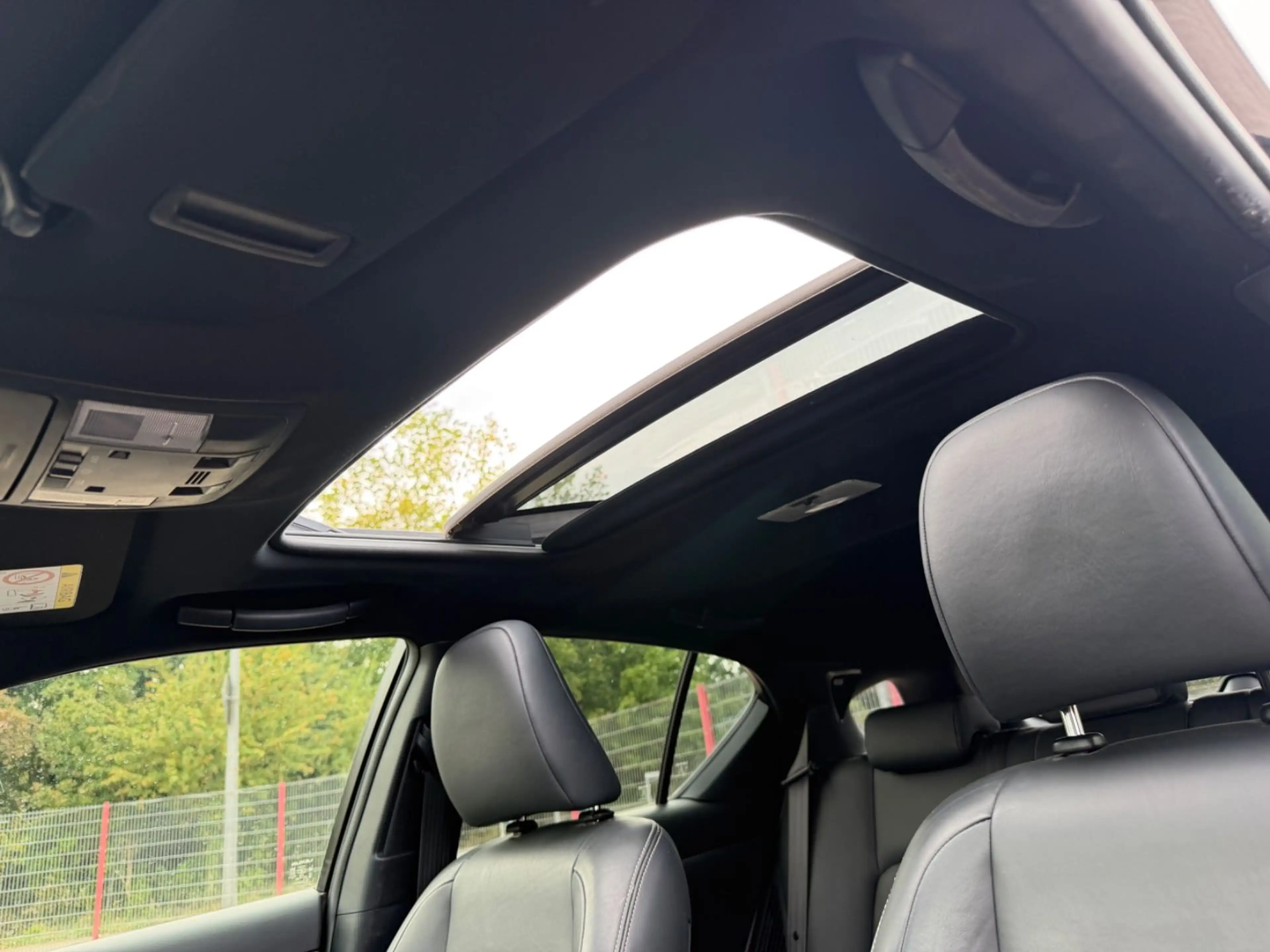 Lexus CT 200h F SPORT — photo 10