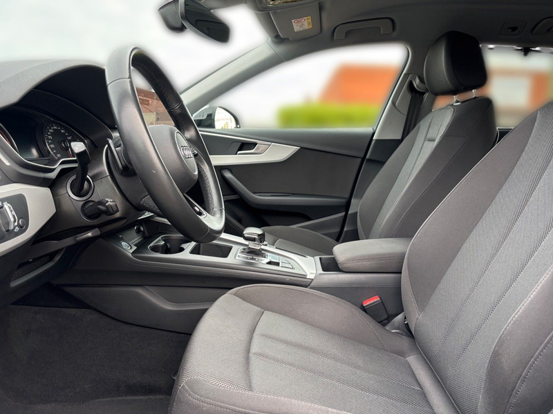 Audi A4 Avant 40 TFSI S line Autom./LED/Navi/SHZ — photo 12
