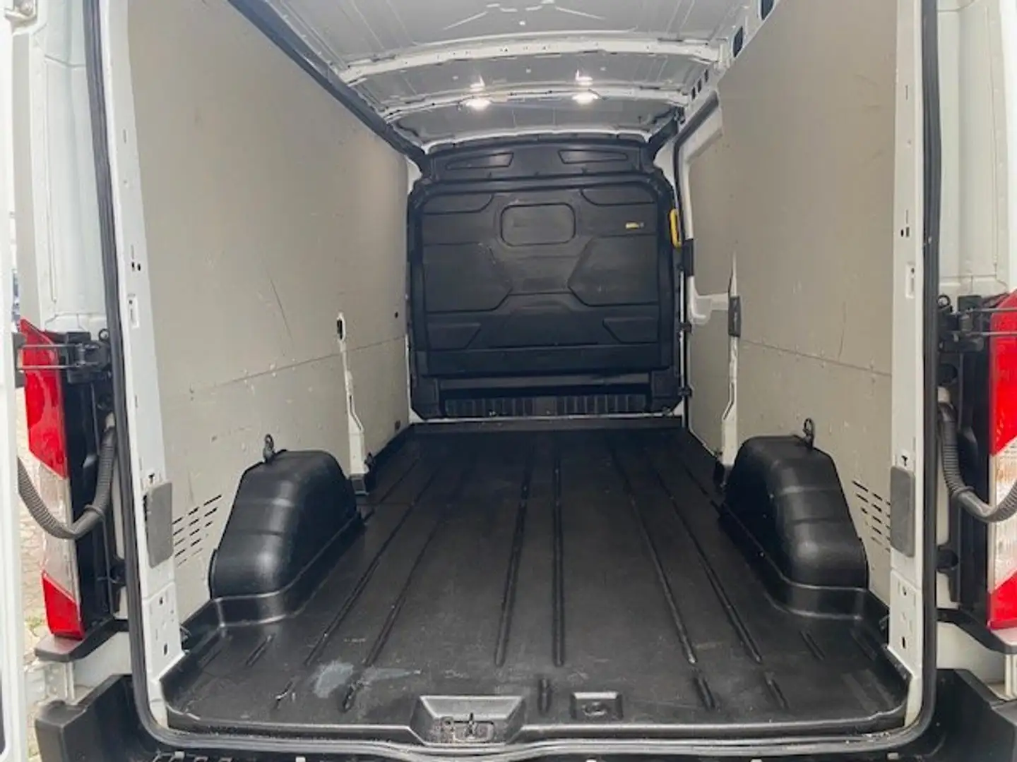 Ford Transit 2.0 TDCI ECOBLUE 330 L3H2 TREND HYBRID Weiß - 1